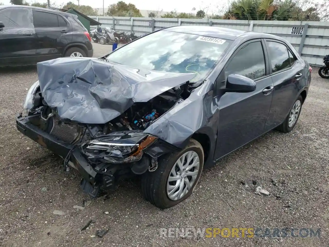 2 Photograph of a damaged car 5YFBURHE6KP905952 TOYOTA COROLLA 2019