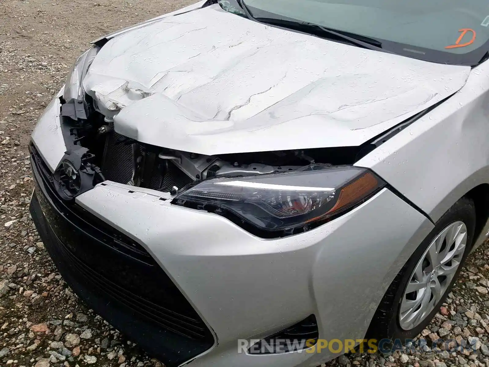 9 Photograph of a damaged car 5YFBURHE6KP906146 TOYOTA COROLLA 2019