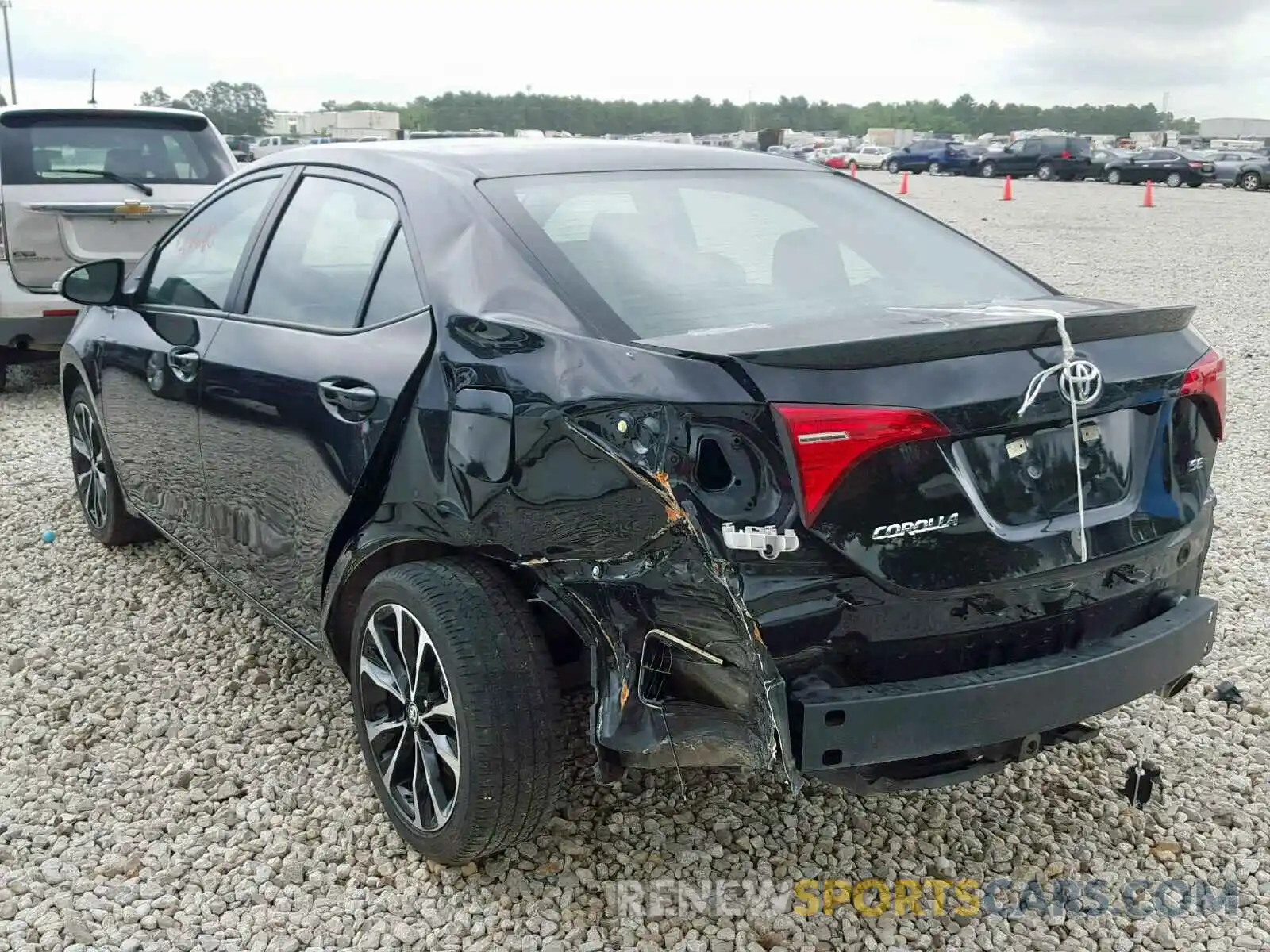 3 Photograph of a damaged car 5YFBURHE6KP906227 TOYOTA COROLLA 2019