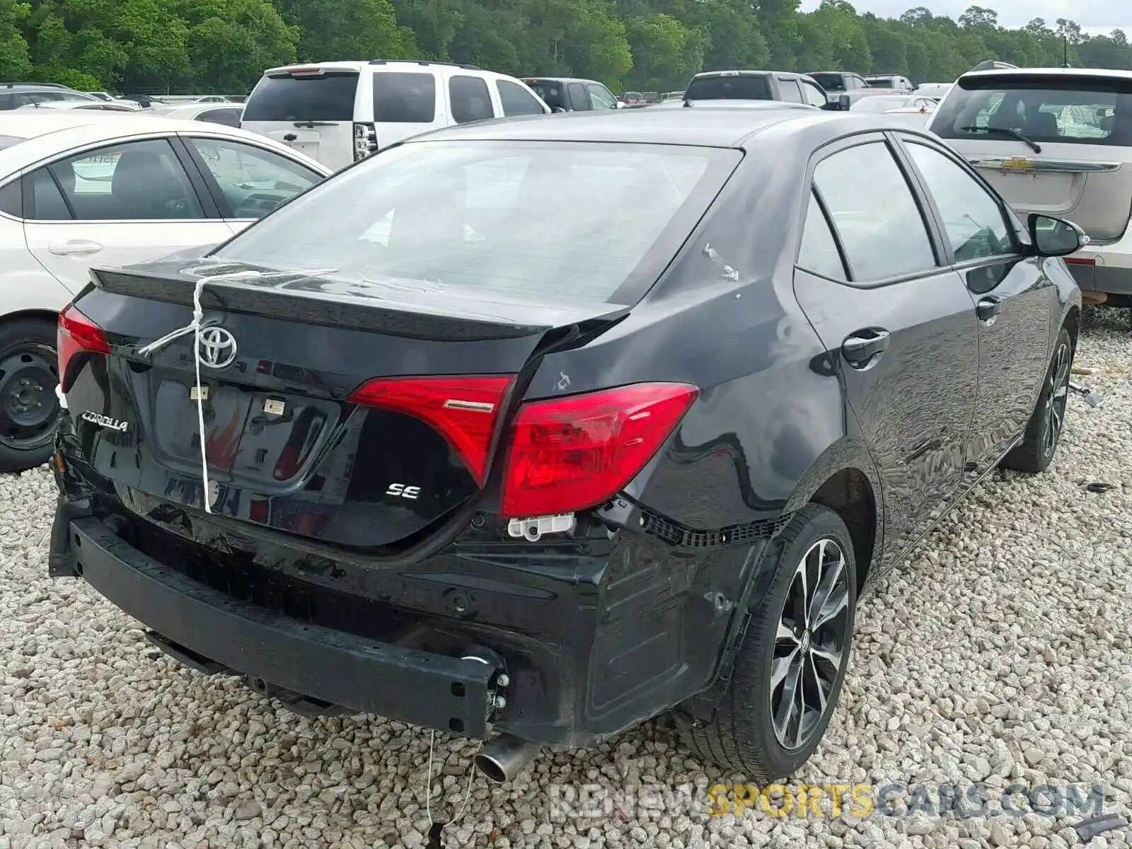 4 Photograph of a damaged car 5YFBURHE6KP906227 TOYOTA COROLLA 2019