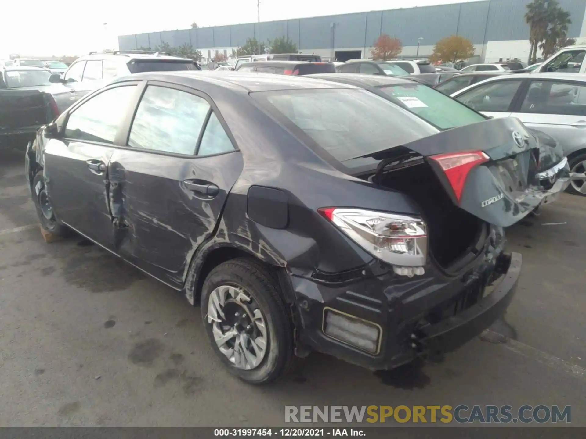 3 Photograph of a damaged car 5YFBURHE6KP906258 TOYOTA COROLLA 2019