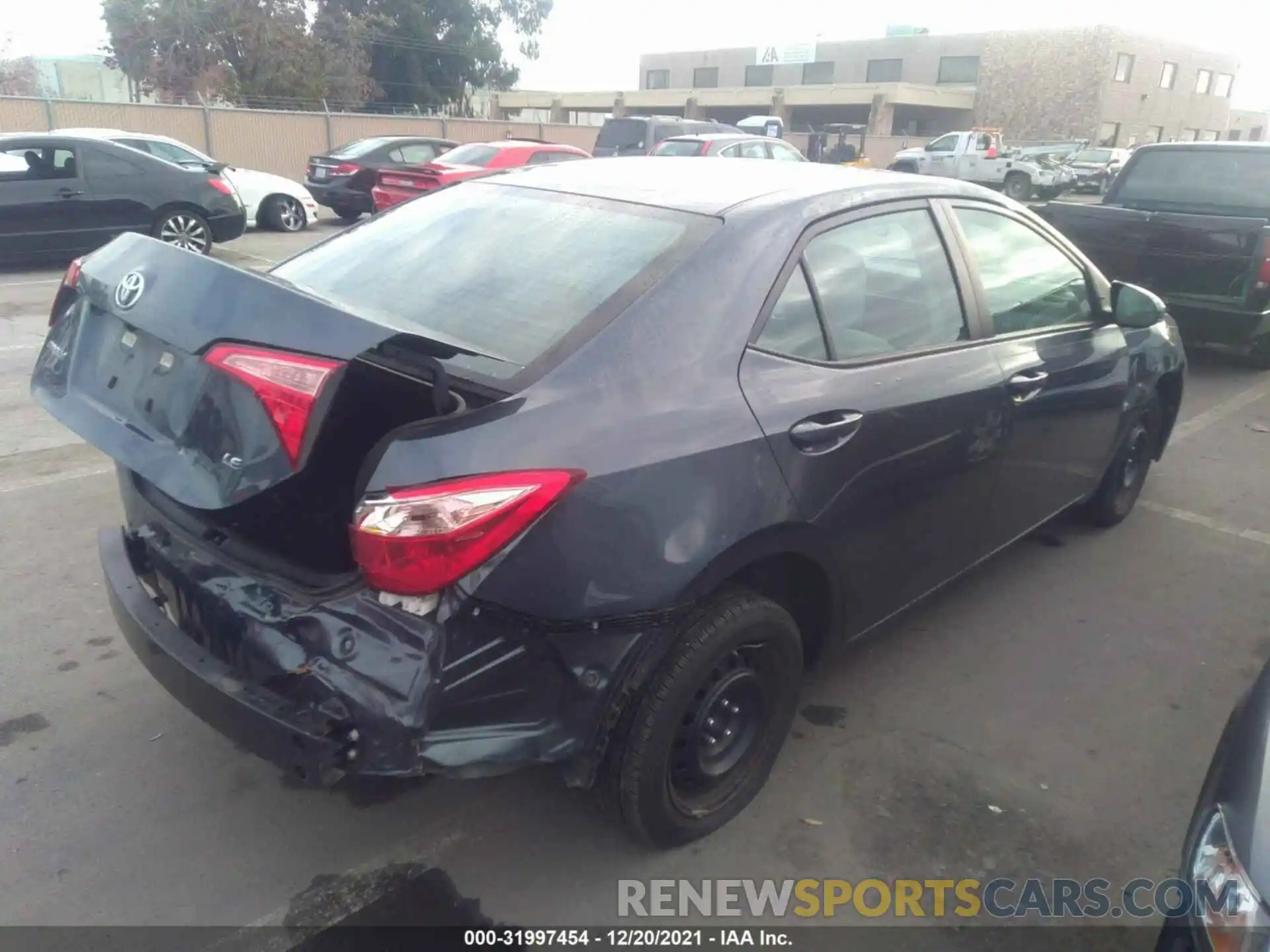 4 Photograph of a damaged car 5YFBURHE6KP906258 TOYOTA COROLLA 2019