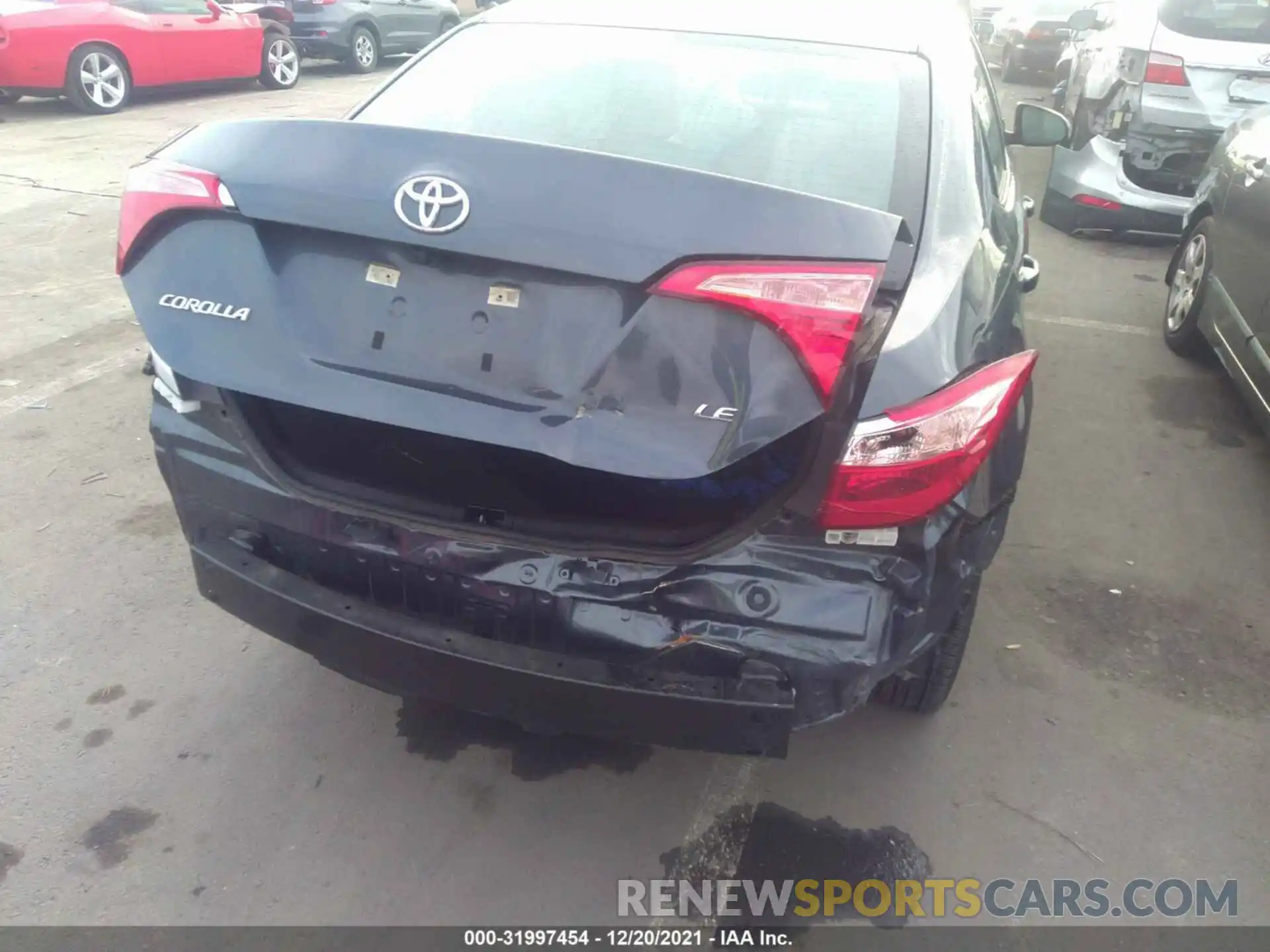 6 Photograph of a damaged car 5YFBURHE6KP906258 TOYOTA COROLLA 2019