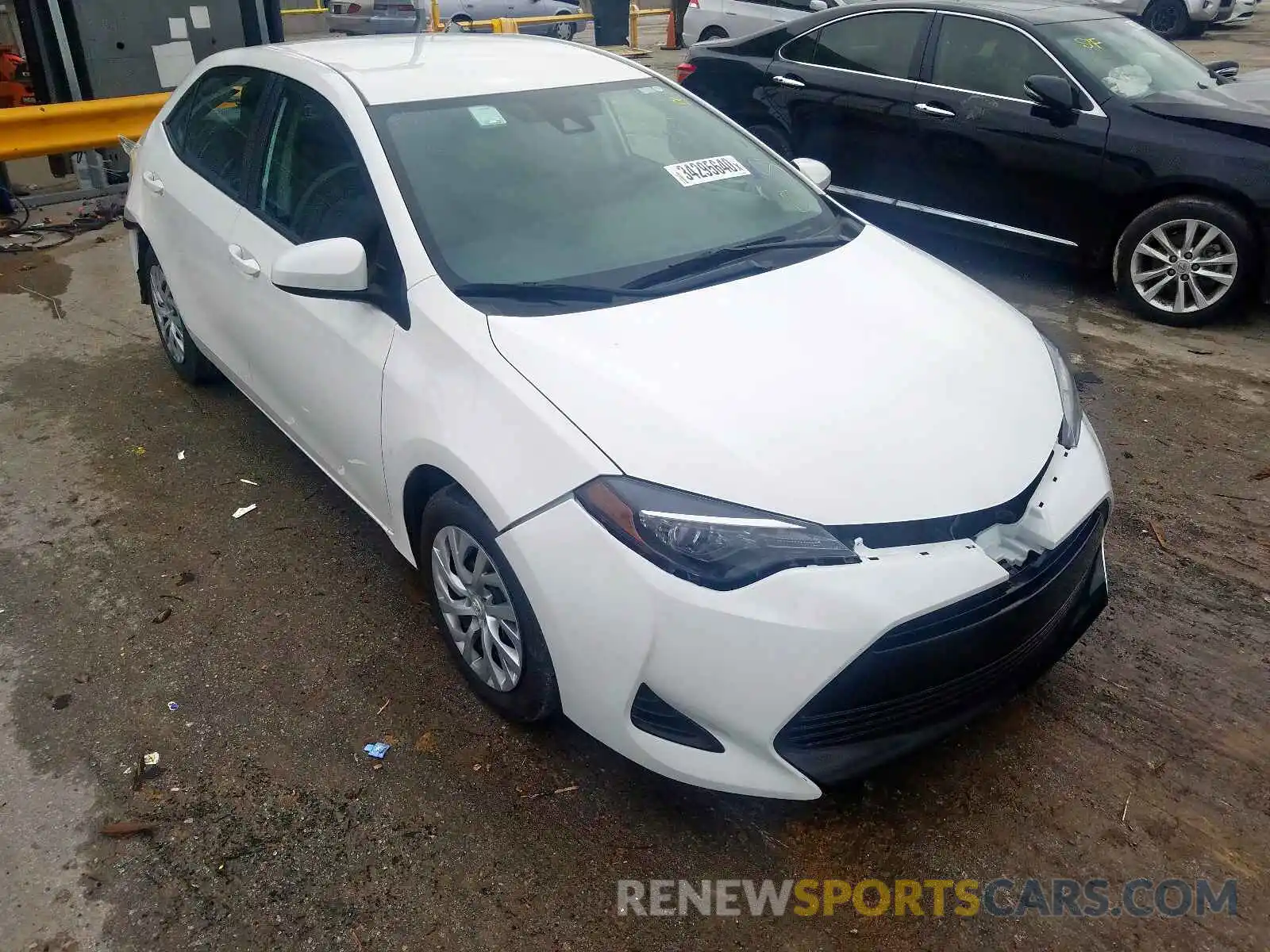 1 Photograph of a damaged car 5YFBURHE6KP906552 TOYOTA COROLLA 2019