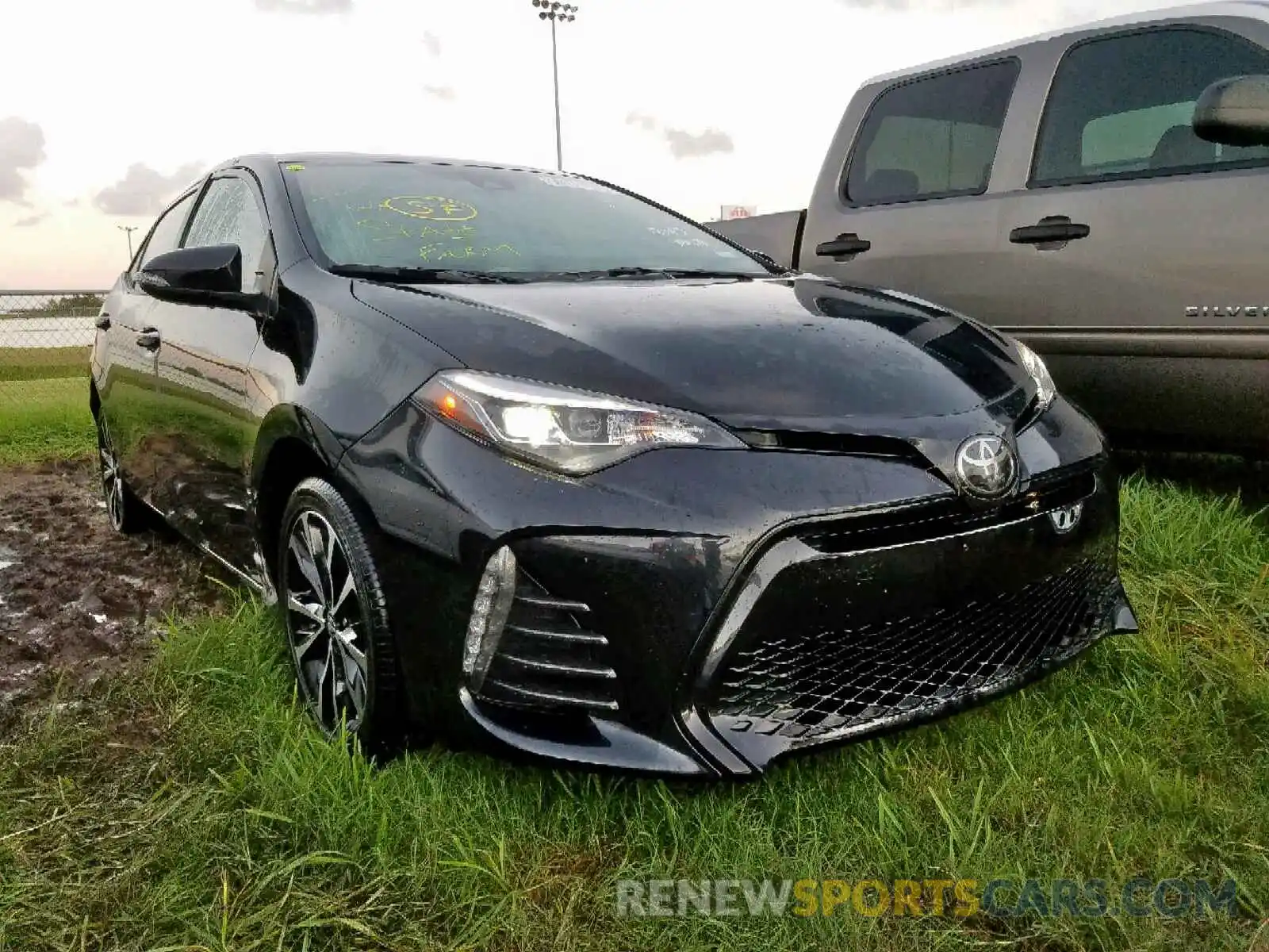 1 Photograph of a damaged car 5YFBURHE6KP906678 TOYOTA COROLLA 2019