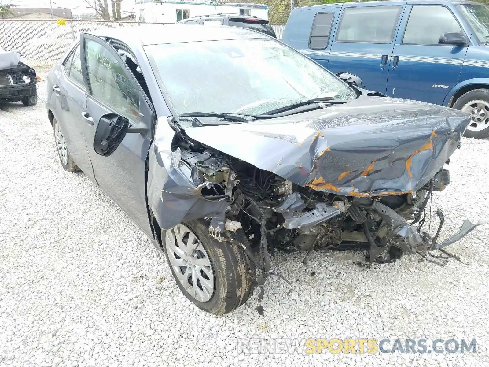 1 Photograph of a damaged car 5YFBURHE6KP906812 TOYOTA COROLLA 2019