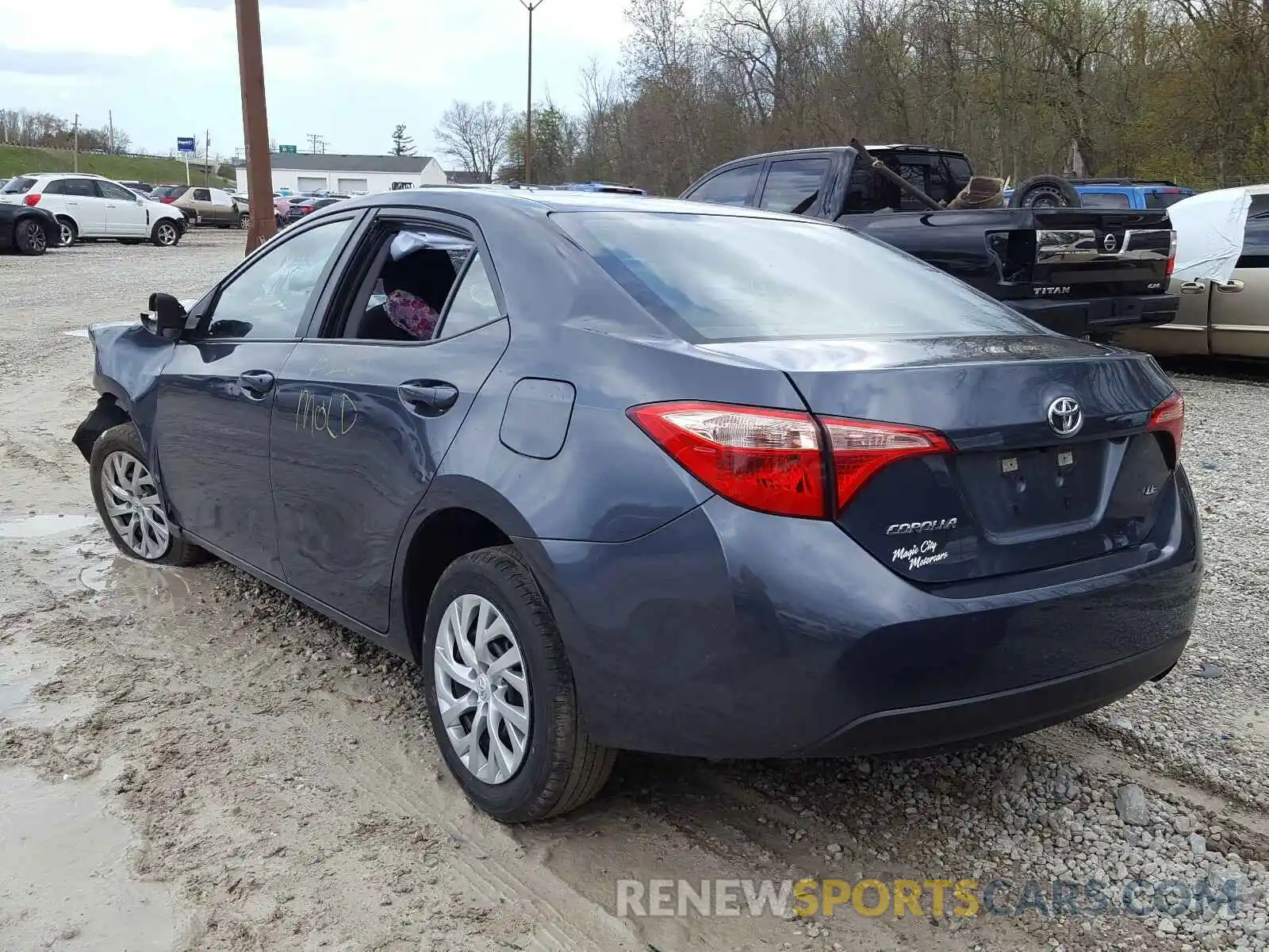 3 Photograph of a damaged car 5YFBURHE6KP906812 TOYOTA COROLLA 2019