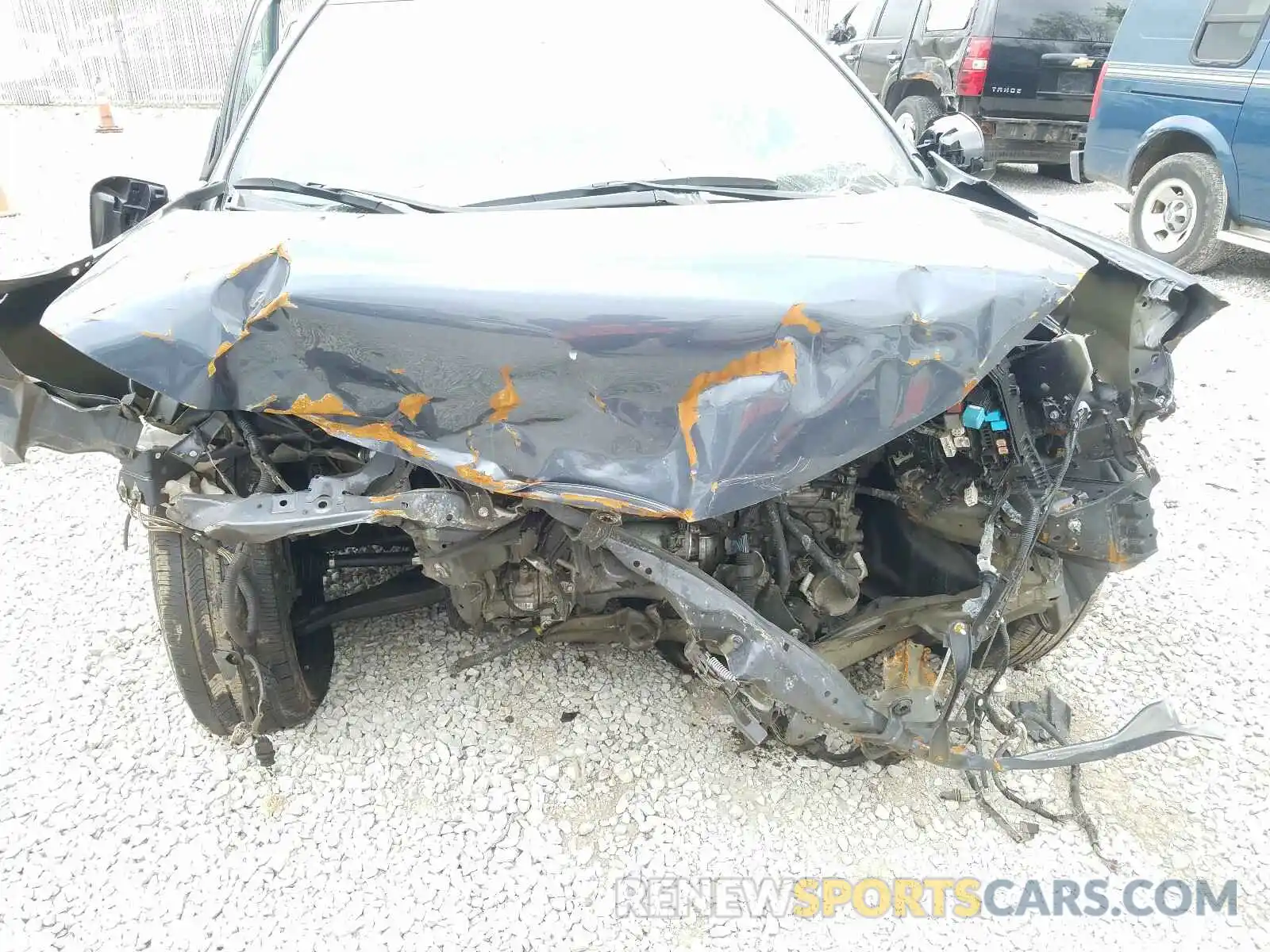 9 Photograph of a damaged car 5YFBURHE6KP906812 TOYOTA COROLLA 2019