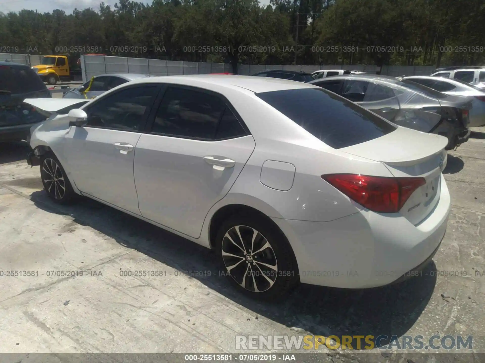 3 Photograph of a damaged car 5YFBURHE6KP908074 TOYOTA COROLLA 2019