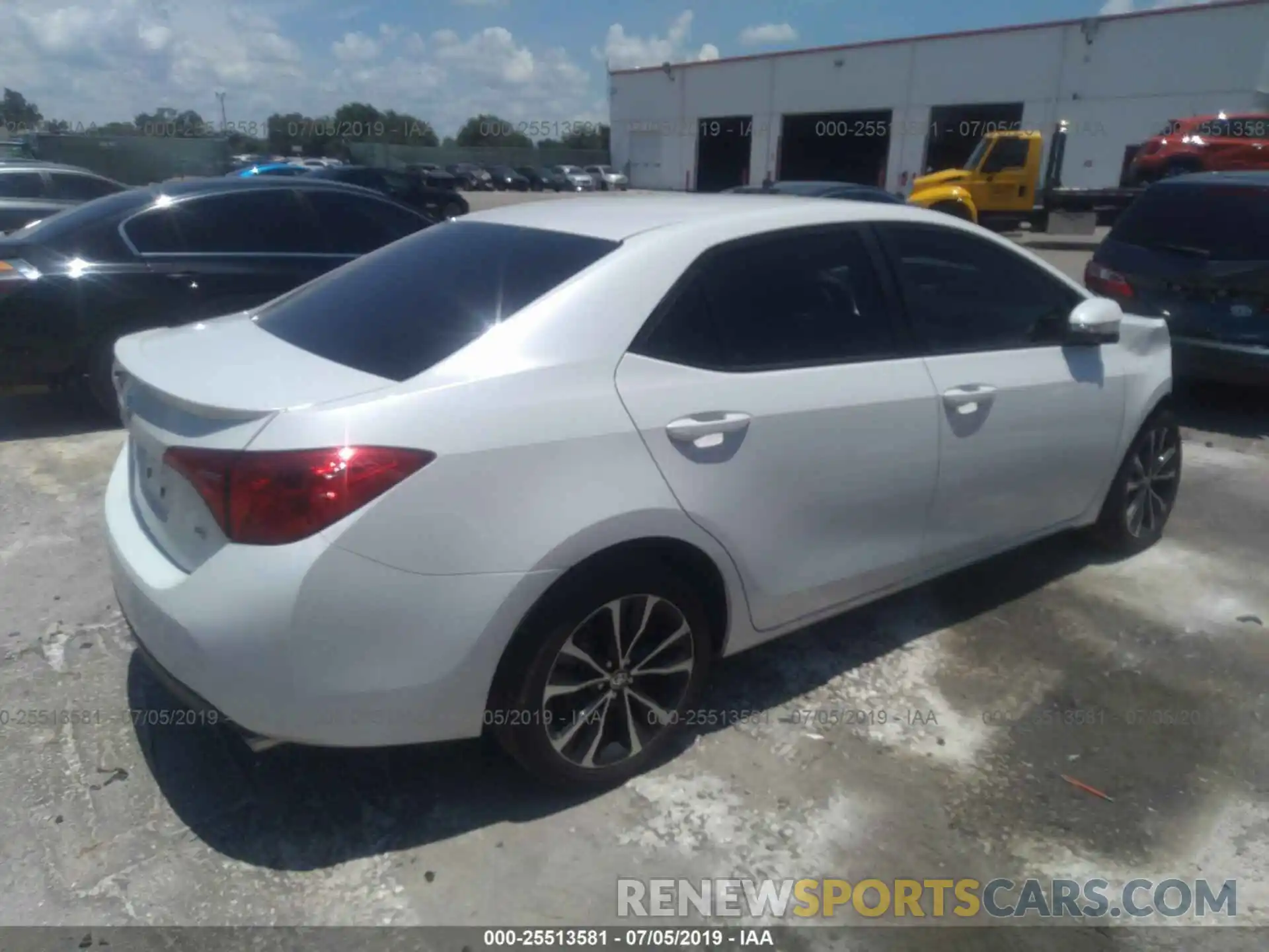 4 Photograph of a damaged car 5YFBURHE6KP908074 TOYOTA COROLLA 2019