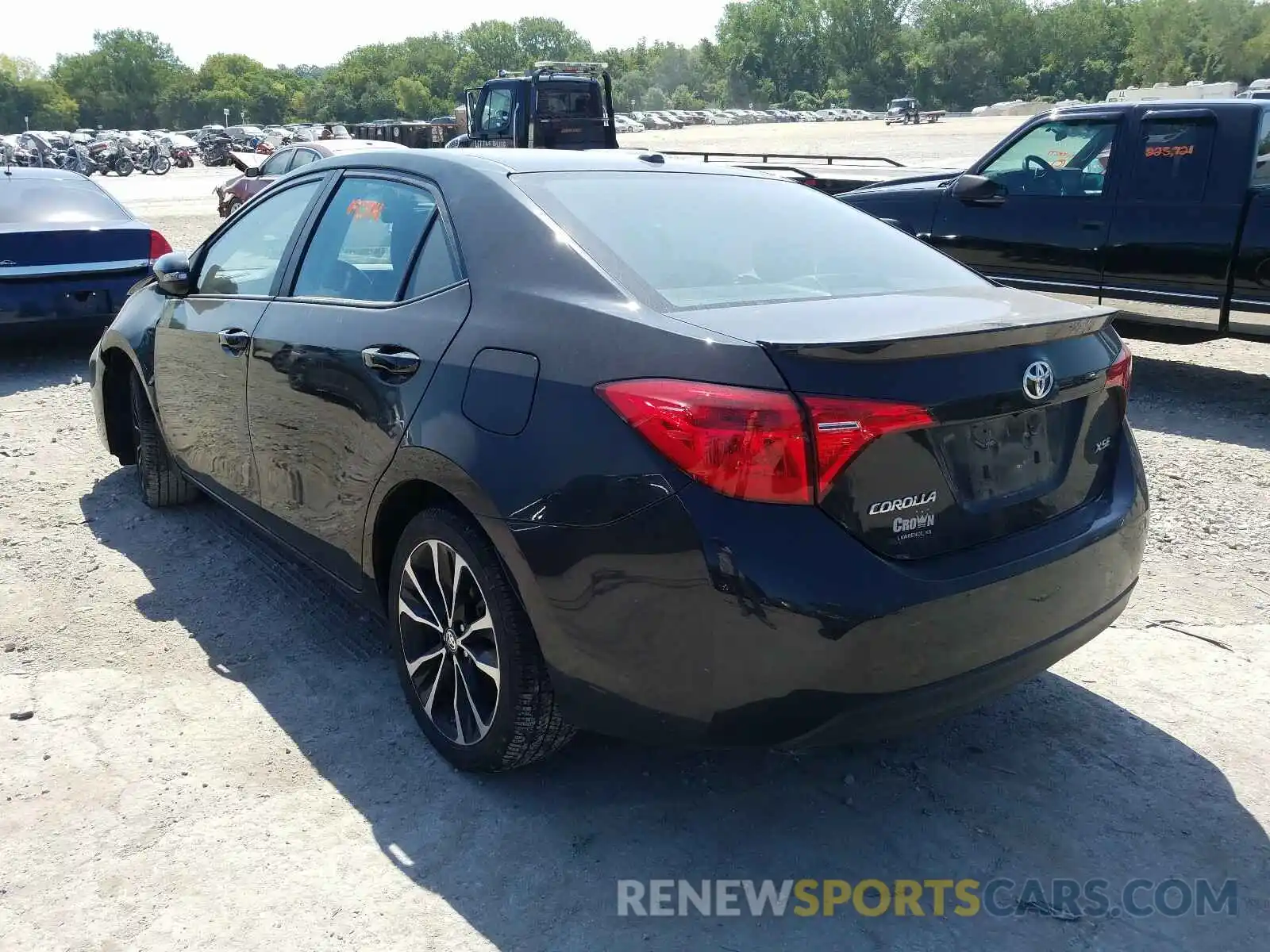 3 Photograph of a damaged car 5YFBURHE6KP908706 TOYOTA COROLLA 2019