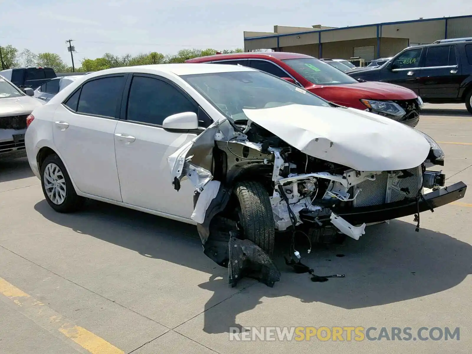1 Photograph of a damaged car 5YFBURHE6KP908995 TOYOTA COROLLA 2019