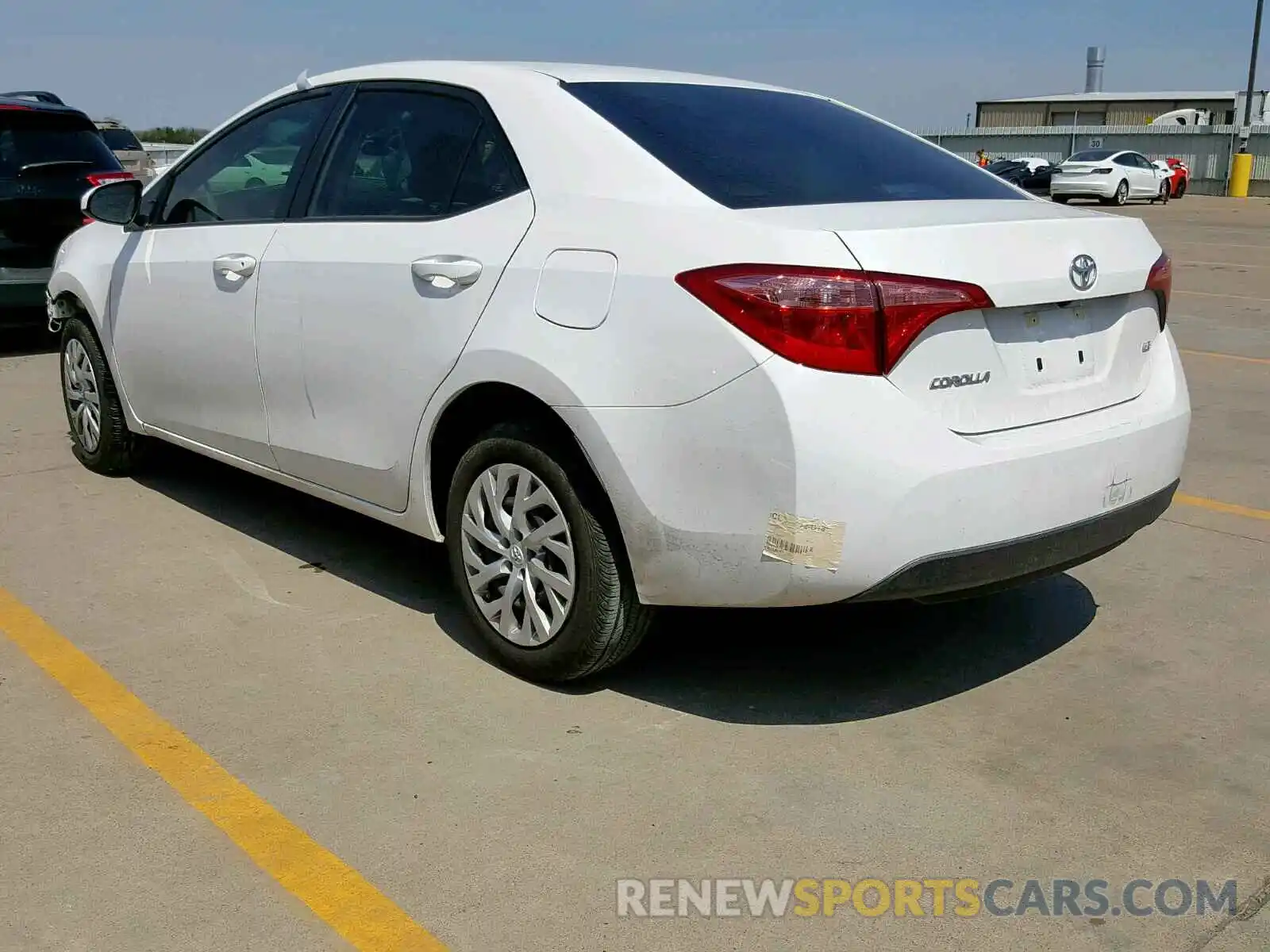 3 Photograph of a damaged car 5YFBURHE6KP908995 TOYOTA COROLLA 2019