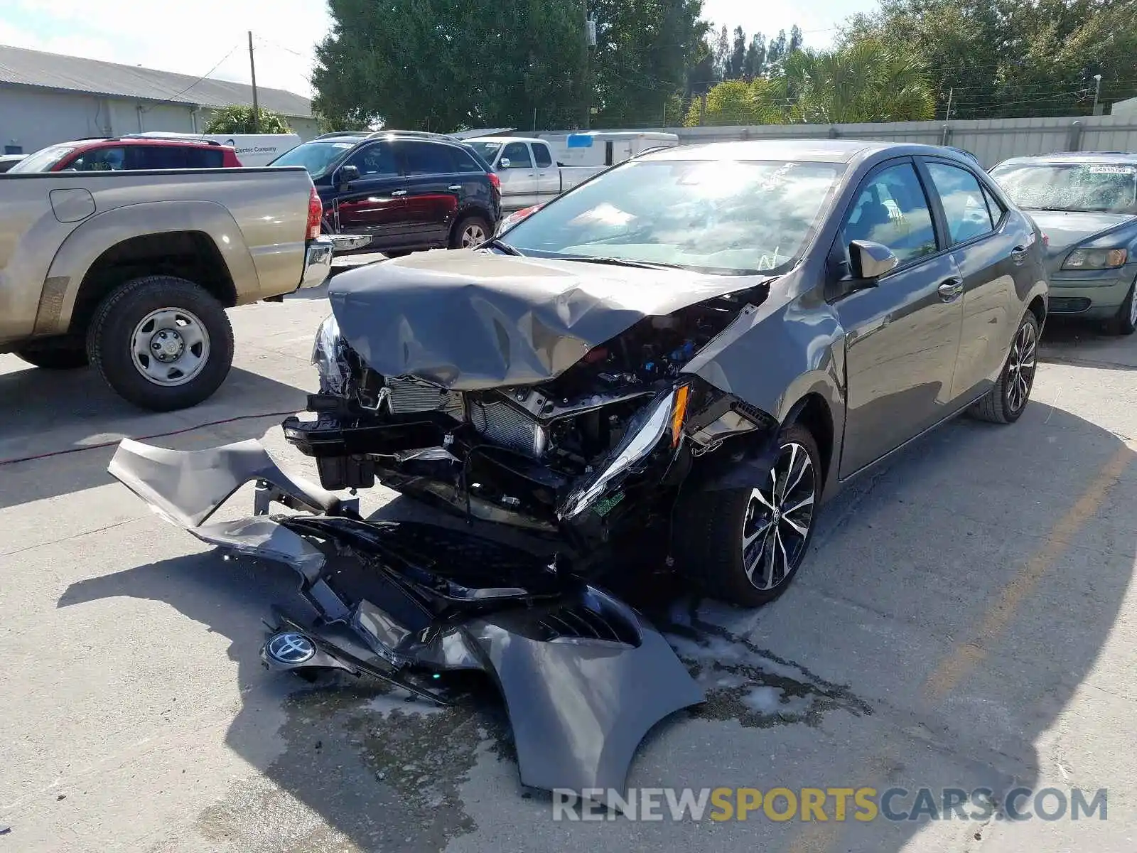 2 Photograph of a damaged car 5YFBURHE6KP910164 TOYOTA COROLLA 2019