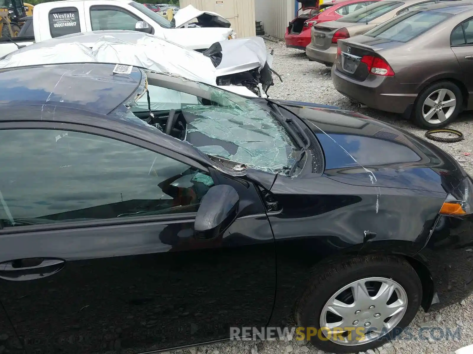 9 Photograph of a damaged car 5YFBURHE6KP910956 TOYOTA COROLLA 2019