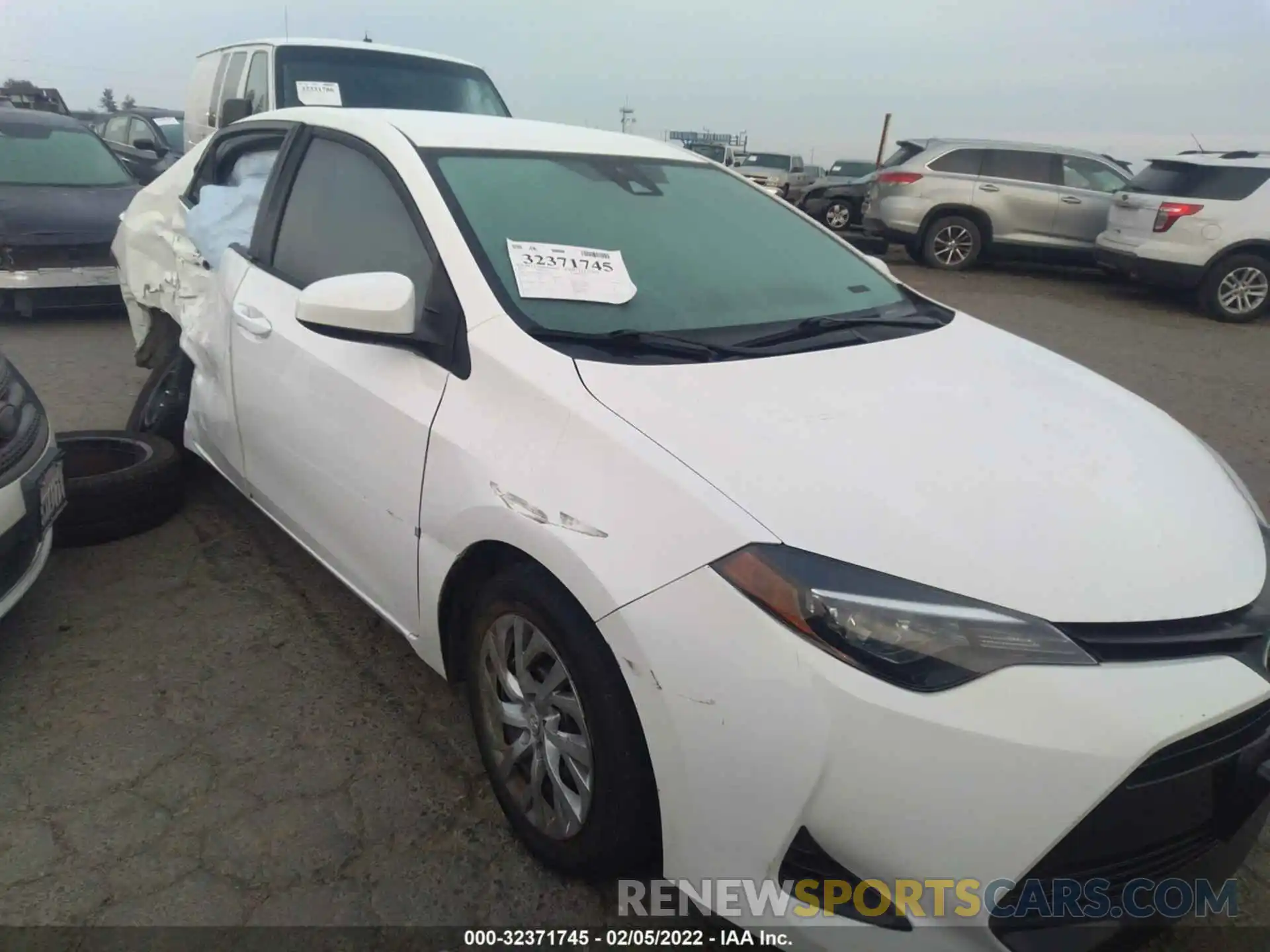 1 Photograph of a damaged car 5YFBURHE6KP911735 TOYOTA COROLLA 2019