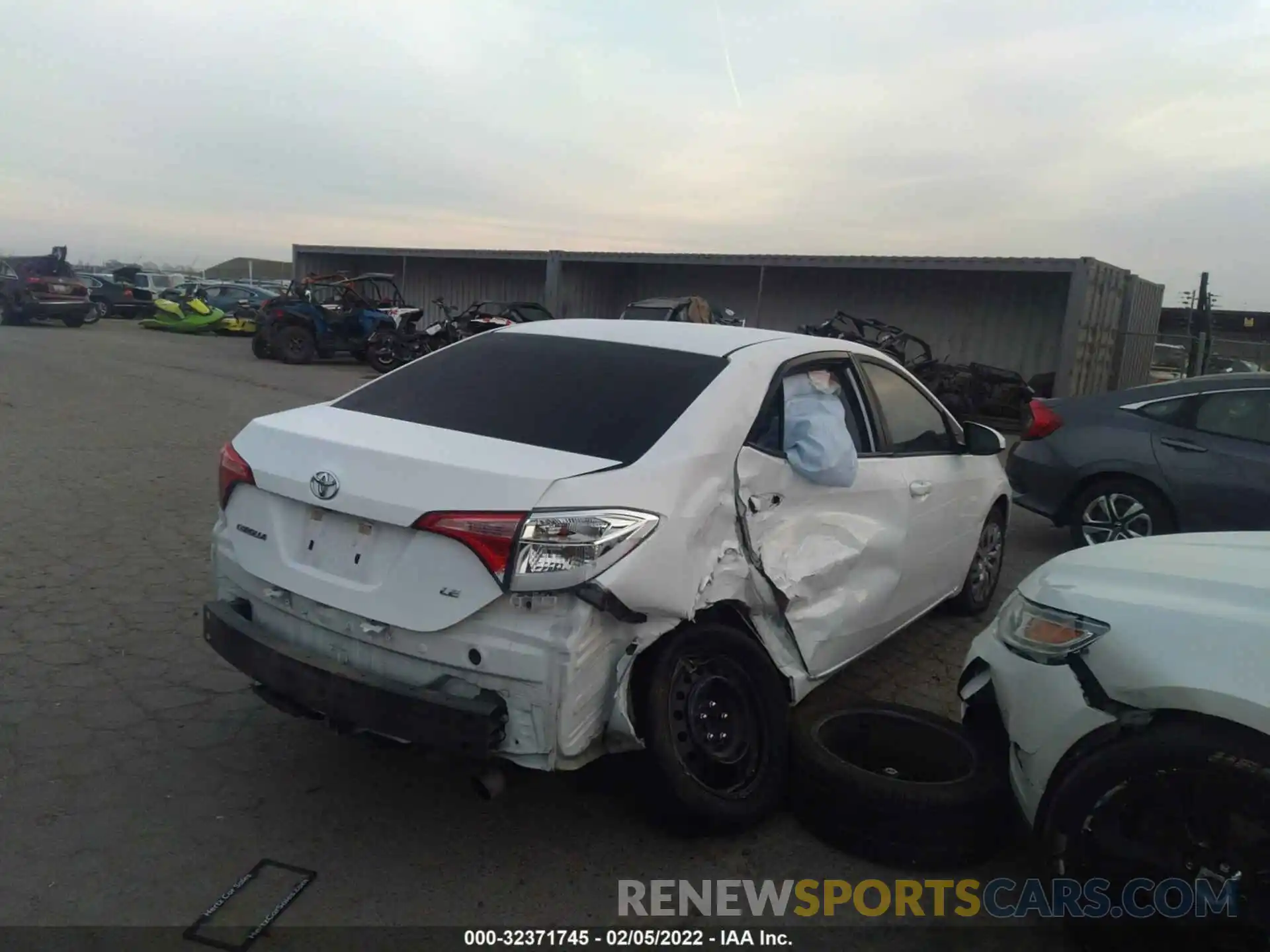 4 Photograph of a damaged car 5YFBURHE6KP911735 TOYOTA COROLLA 2019