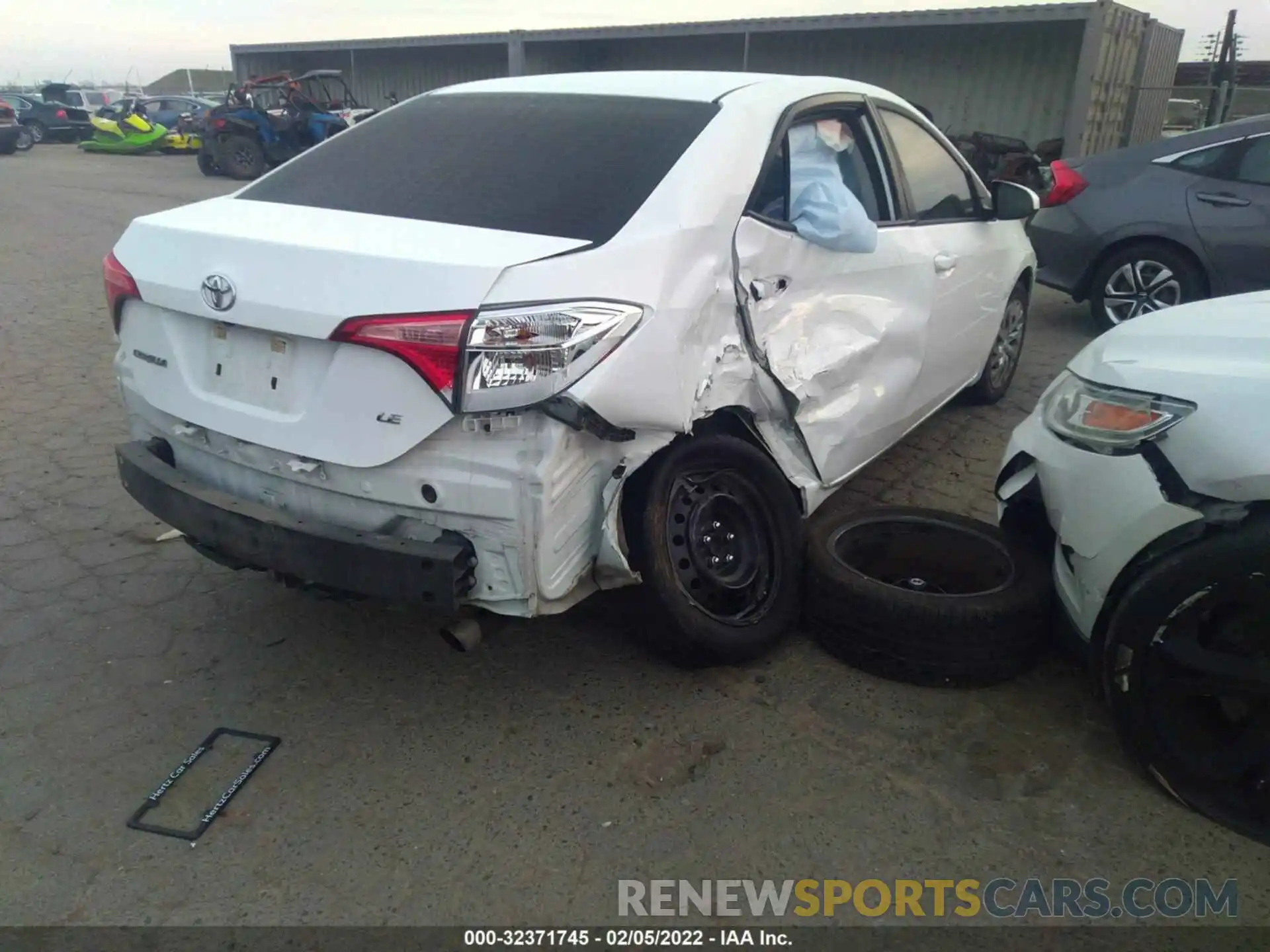 6 Photograph of a damaged car 5YFBURHE6KP911735 TOYOTA COROLLA 2019