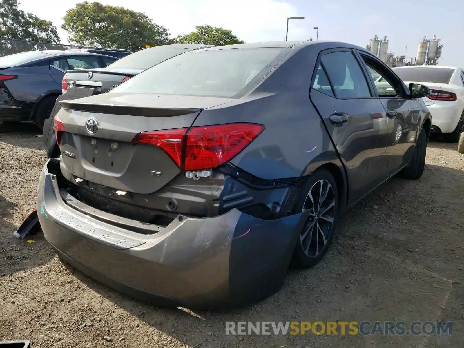 4 Photograph of a damaged car 5YFBURHE6KP919334 TOYOTA COROLLA 2019