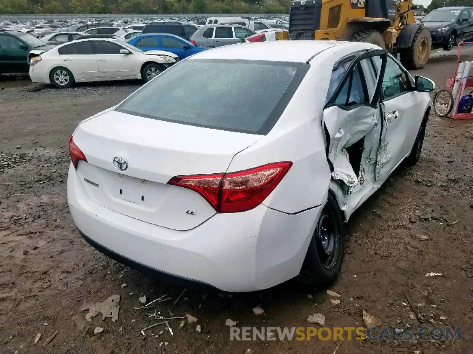 4 Photograph of a damaged car 5YFBURHE6KP919396 TOYOTA COROLLA 2019