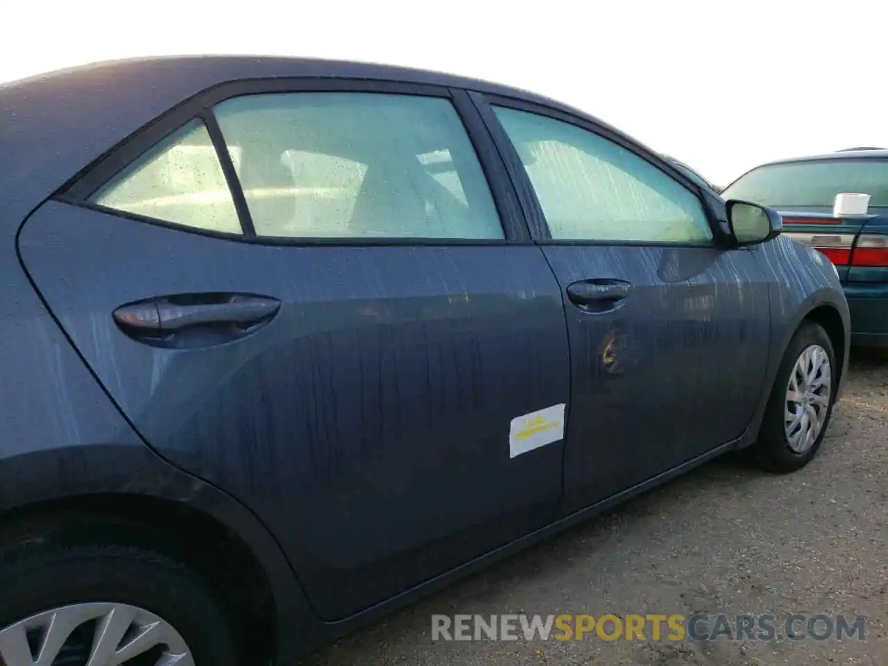 9 Photograph of a damaged car 5YFBURHE6KP920094 TOYOTA COROLLA 2019