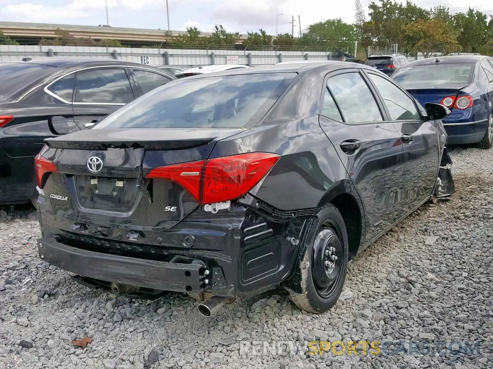 4 Photograph of a damaged car 5YFBURHE6KP920239 TOYOTA COROLLA 2019