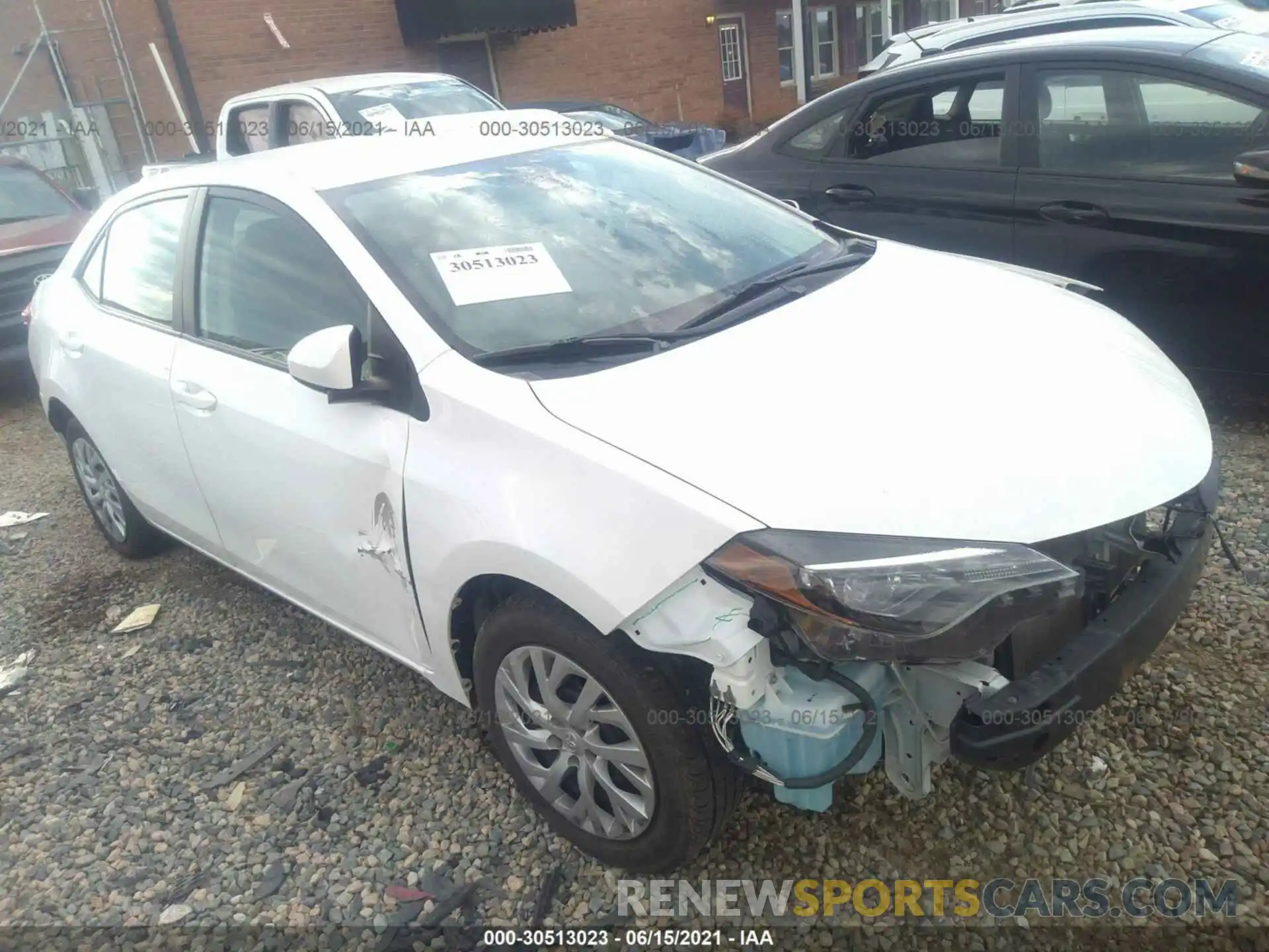 1 Photograph of a damaged car 5YFBURHE6KP920256 TOYOTA COROLLA 2019