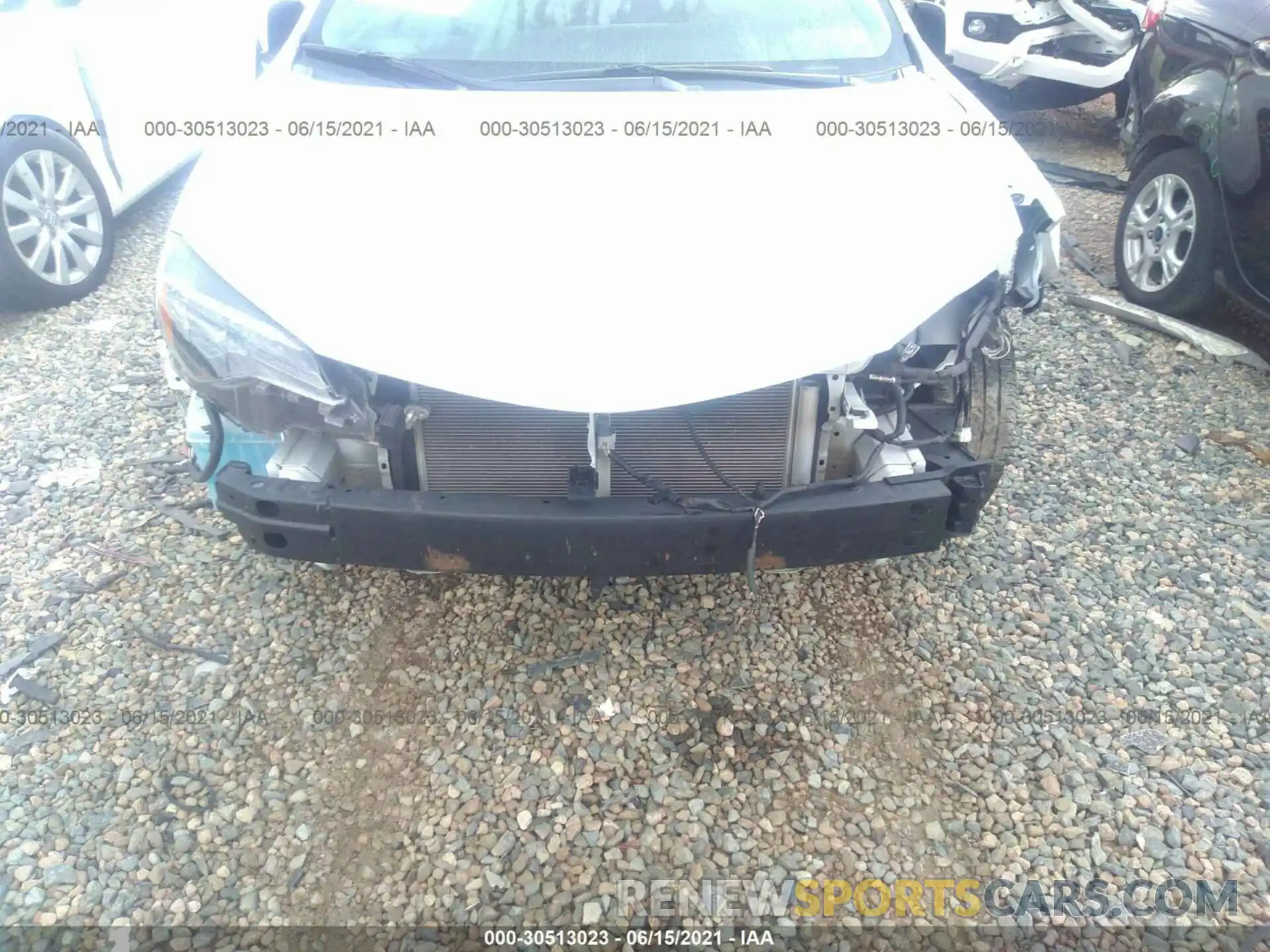 6 Photograph of a damaged car 5YFBURHE6KP920256 TOYOTA COROLLA 2019