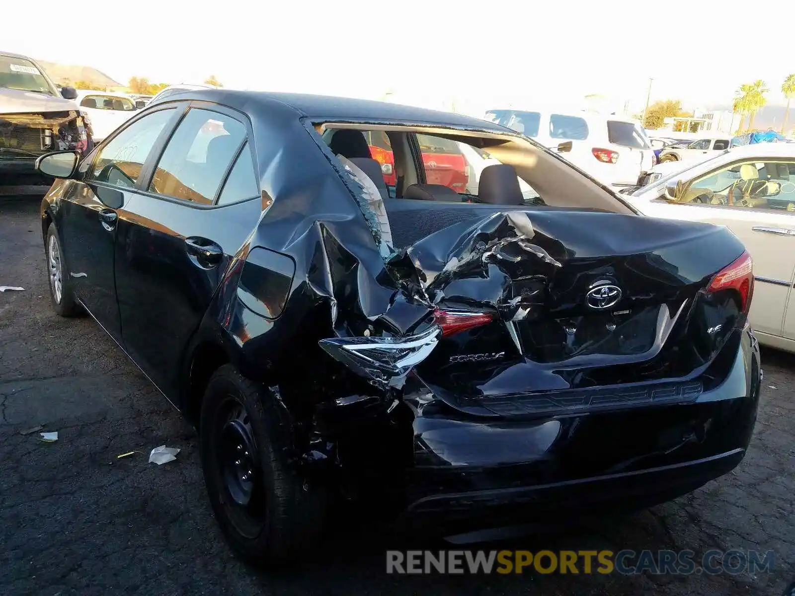 3 Photograph of a damaged car 5YFBURHE6KP920404 TOYOTA COROLLA 2019