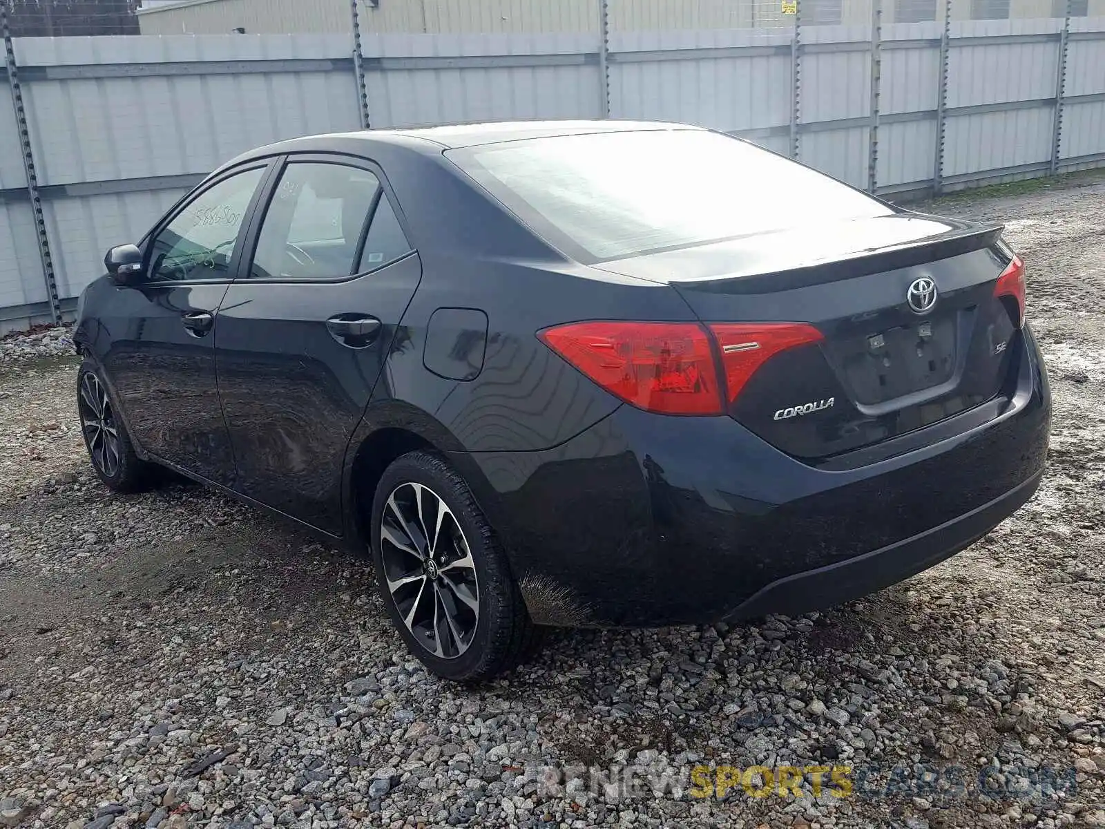 3 Photograph of a damaged car 5YFBURHE6KP920564 TOYOTA COROLLA 2019