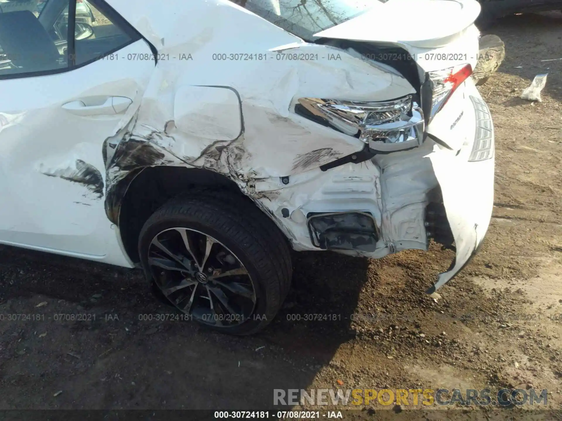 6 Photograph of a damaged car 5YFBURHE6KP920886 TOYOTA COROLLA 2019