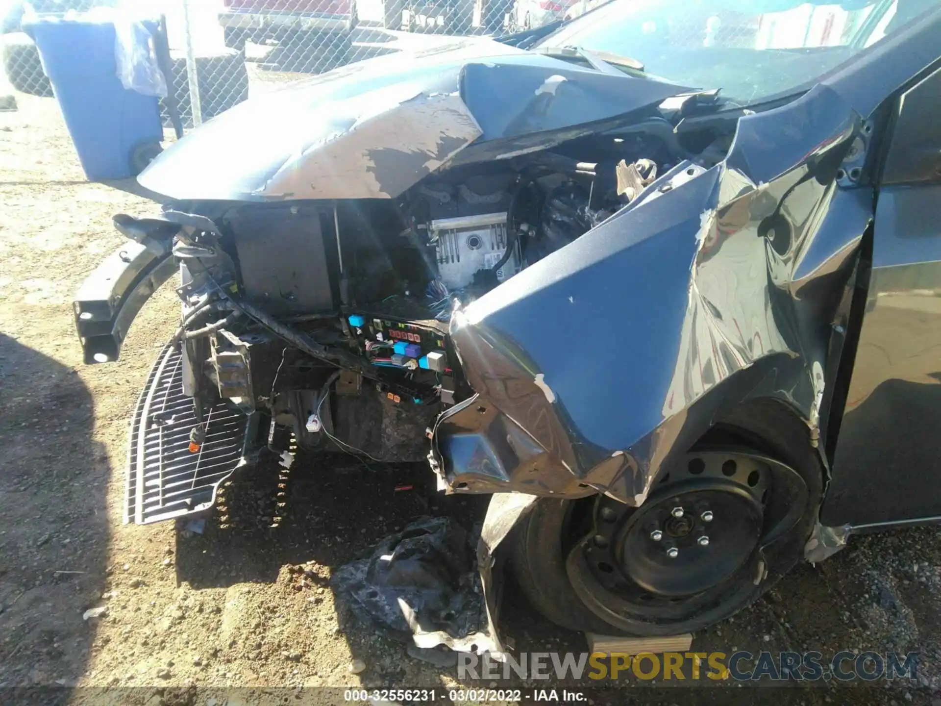 6 Photograph of a damaged car 5YFBURHE6KP921259 TOYOTA COROLLA 2019