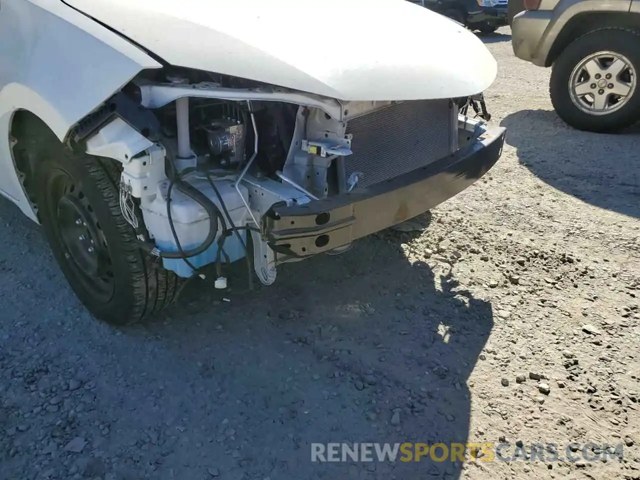 9 Photograph of a damaged car 5YFBURHE6KP921679 TOYOTA COROLLA 2019