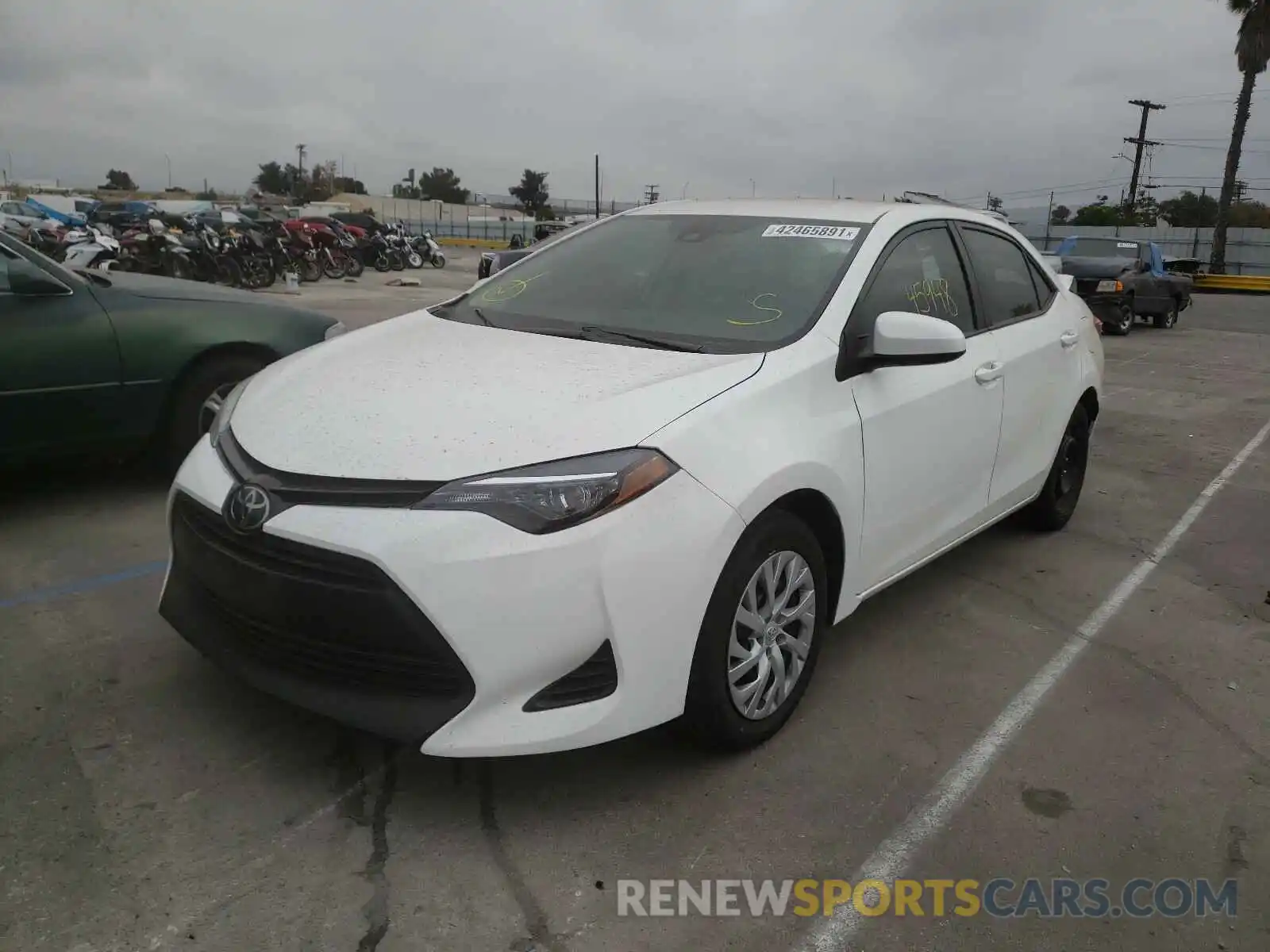 2 Photograph of a damaged car 5YFBURHE6KP921729 TOYOTA COROLLA 2019