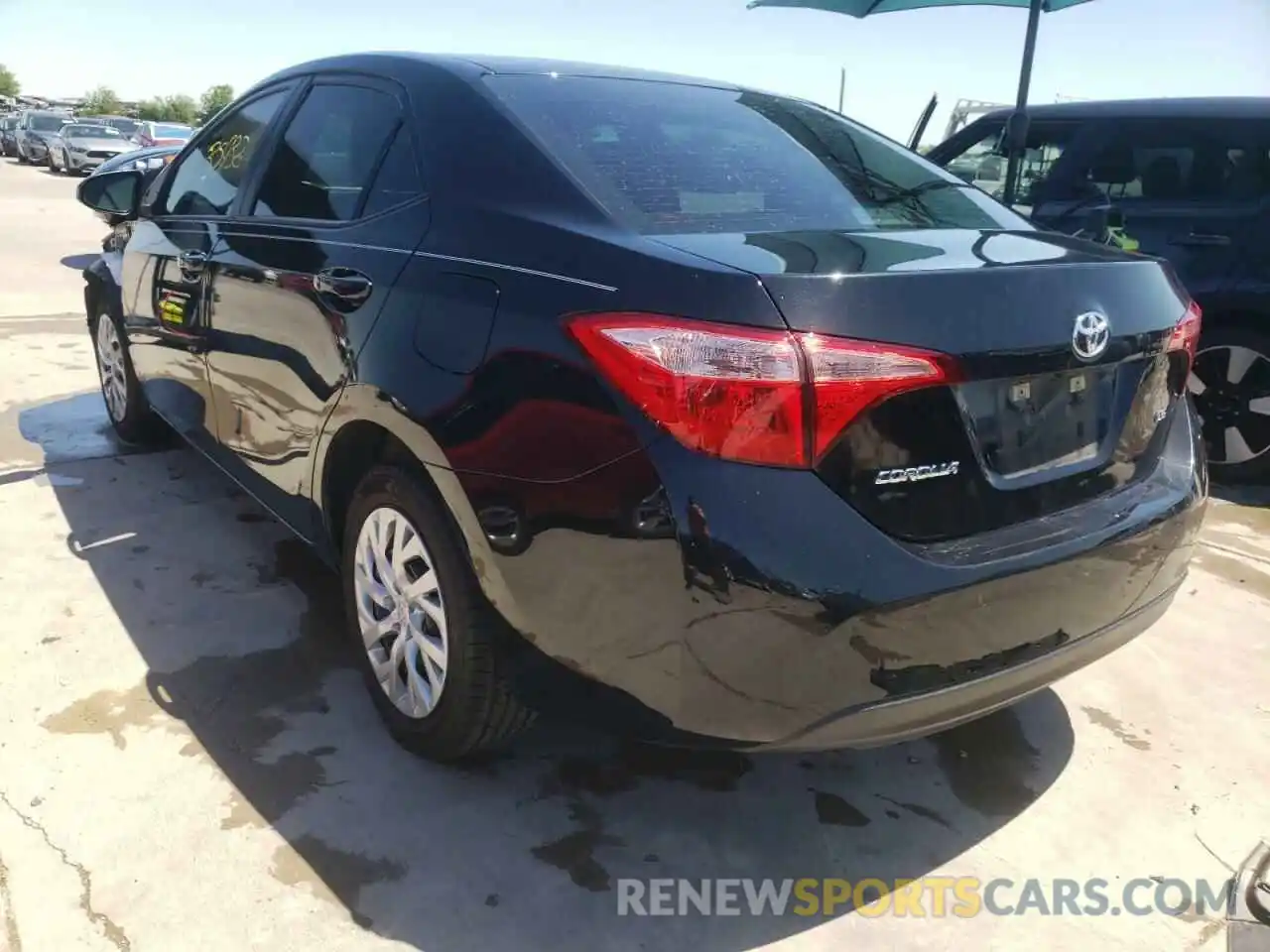 3 Photograph of a damaged car 5YFBURHE6KP921732 TOYOTA COROLLA 2019