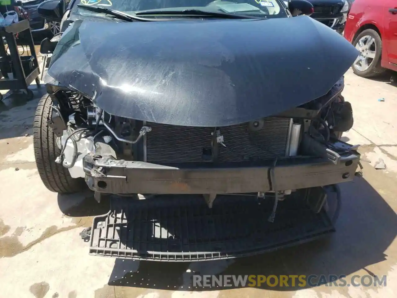 9 Photograph of a damaged car 5YFBURHE6KP921732 TOYOTA COROLLA 2019