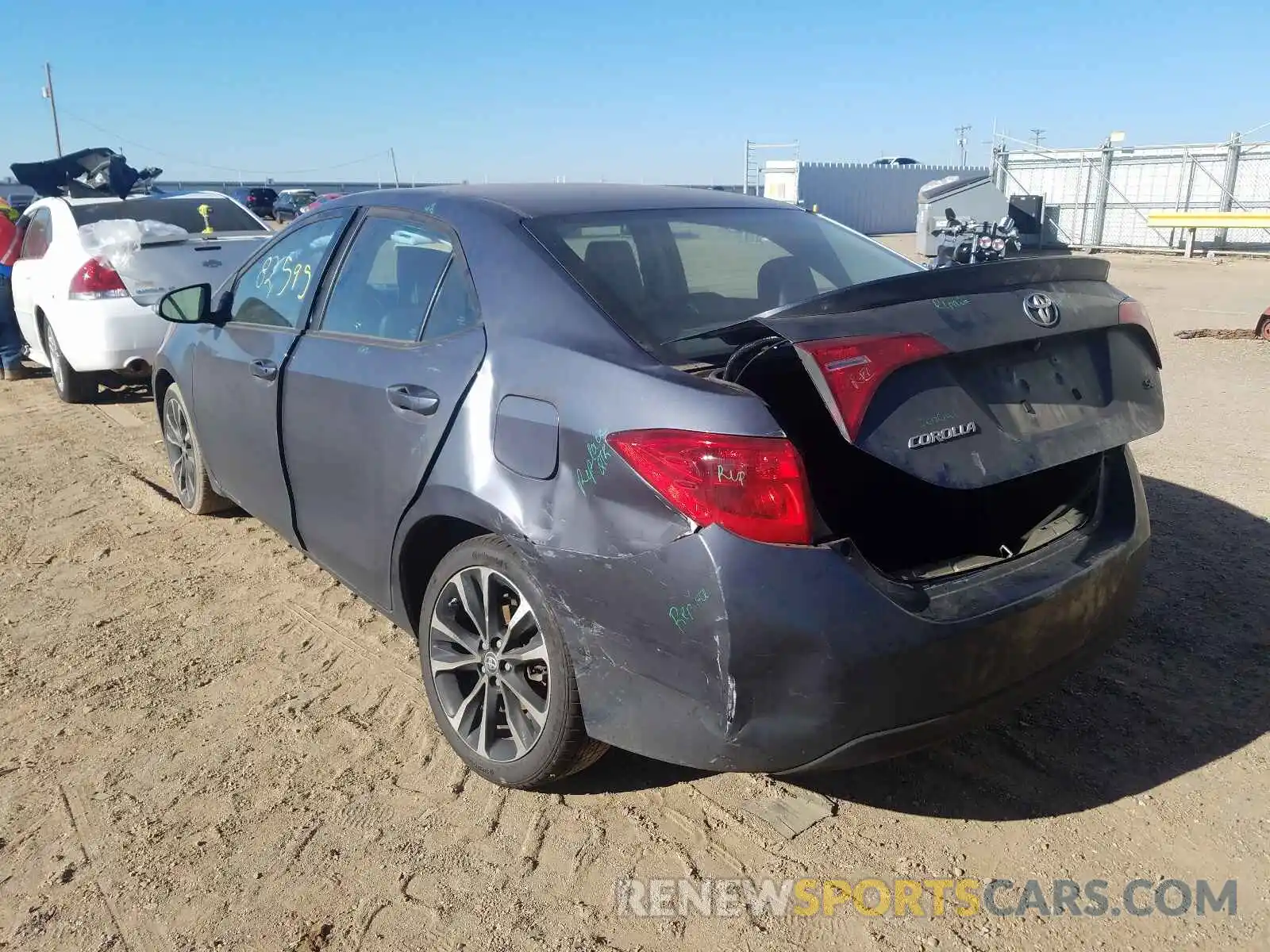 3 Photograph of a damaged car 5YFBURHE6KP922895 TOYOTA COROLLA 2019