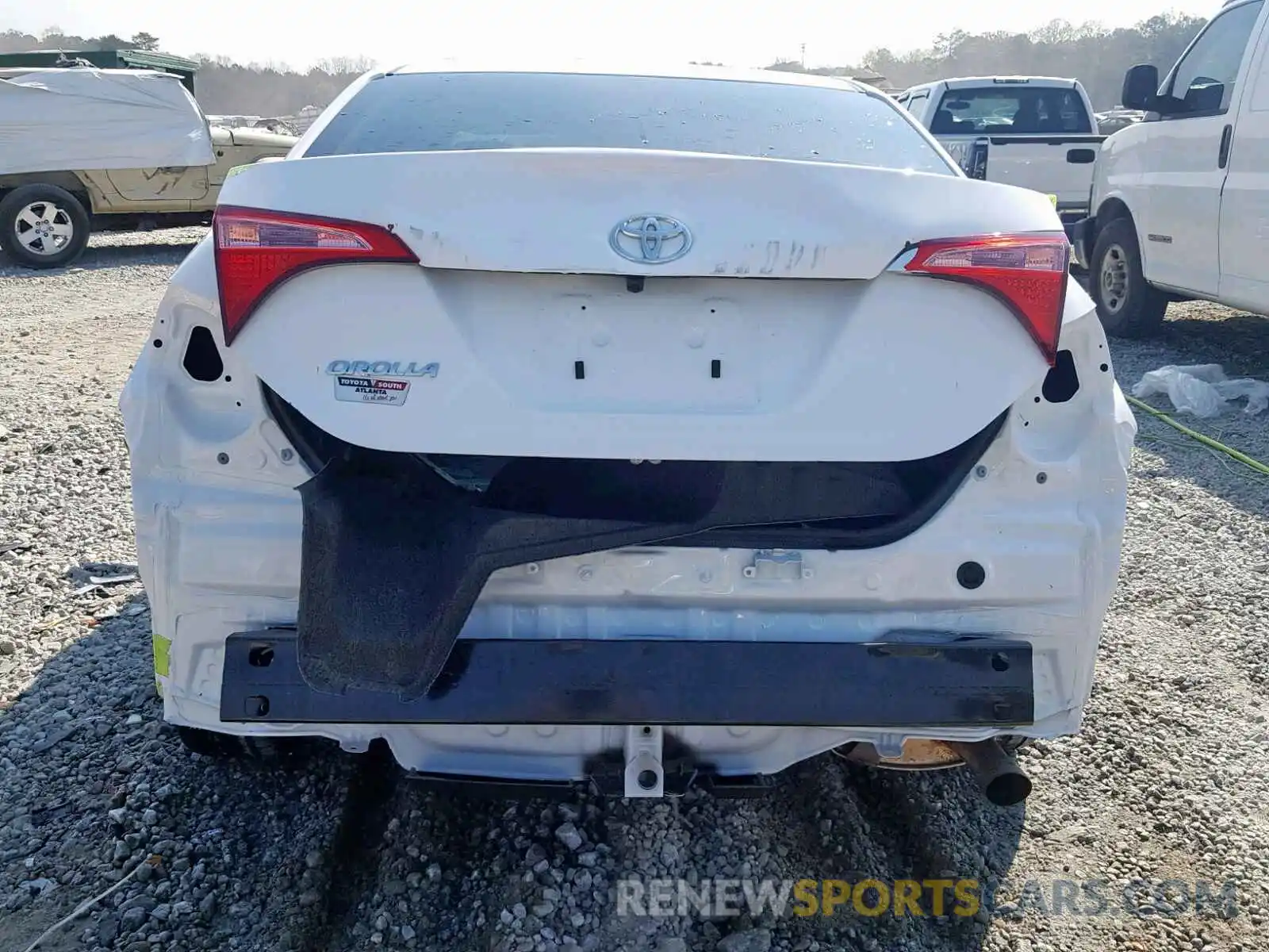 8 Photograph of a damaged car 5YFBURHE6KP924355 TOYOTA COROLLA 2019