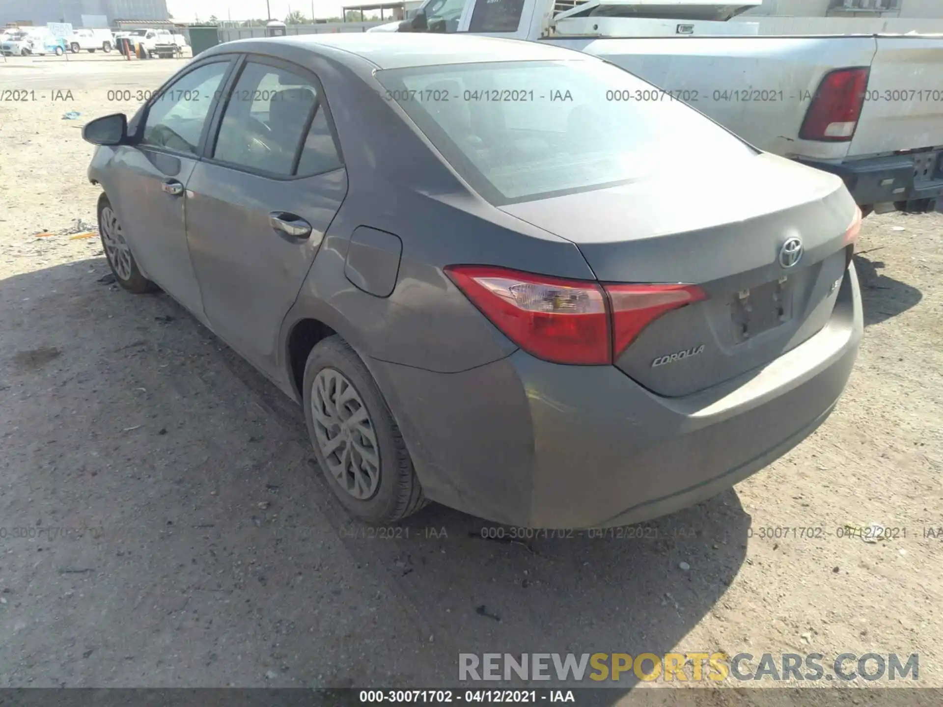 3 Photograph of a damaged car 5YFBURHE6KP924534 TOYOTA COROLLA 2019