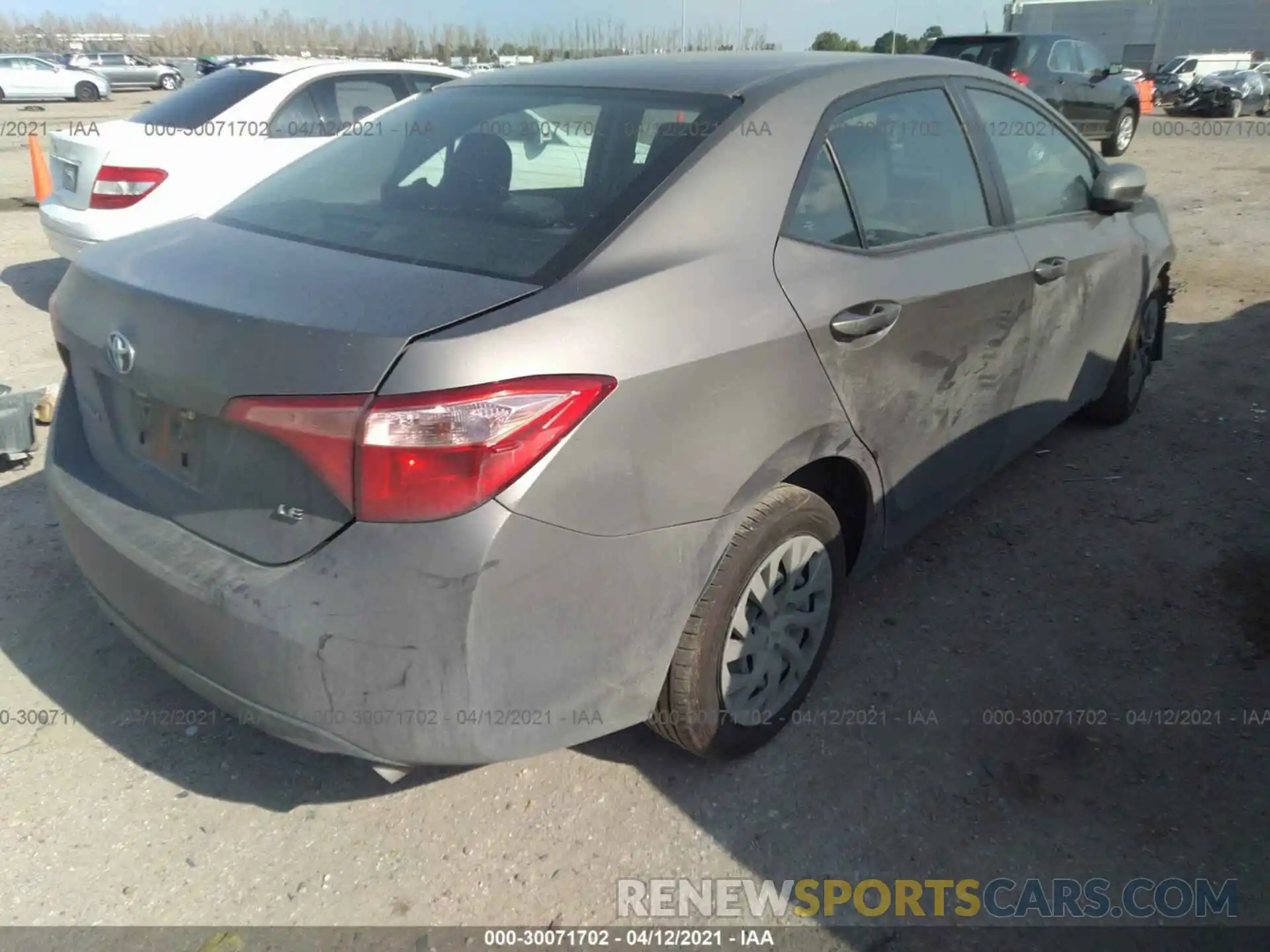 4 Photograph of a damaged car 5YFBURHE6KP924534 TOYOTA COROLLA 2019