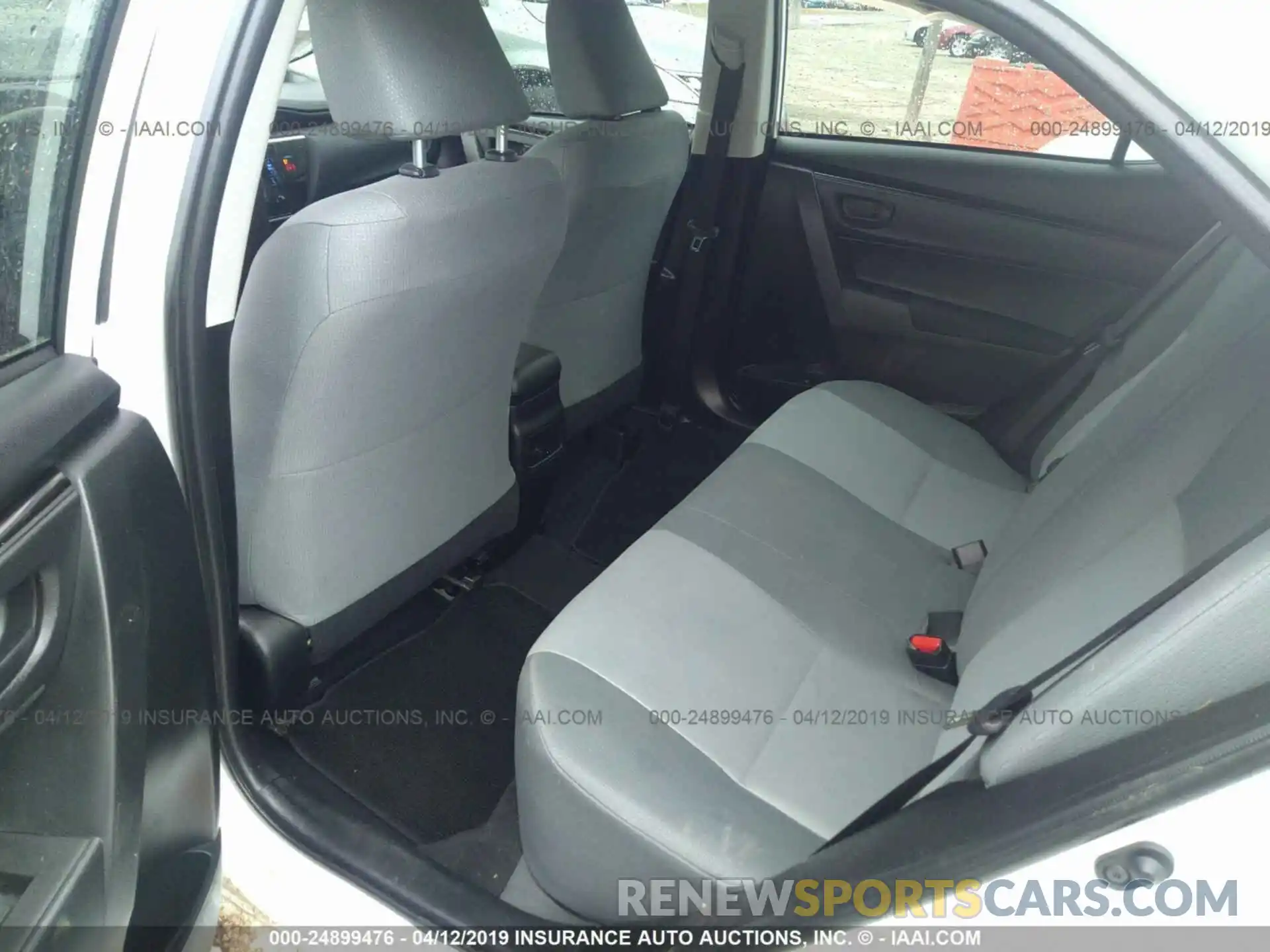 8 Photograph of a damaged car 5YFBURHE6KP925957 TOYOTA COROLLA 2019