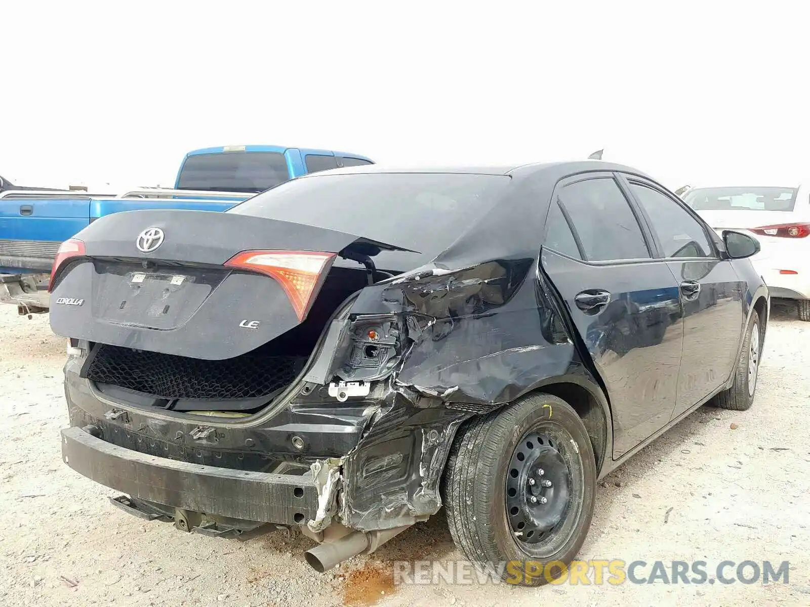 4 Photograph of a damaged car 5YFBURHE6KP926476 TOYOTA COROLLA 2019