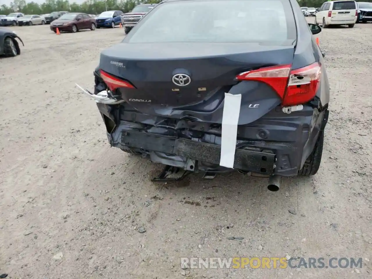 9 Photograph of a damaged car 5YFBURHE6KP926770 TOYOTA COROLLA 2019