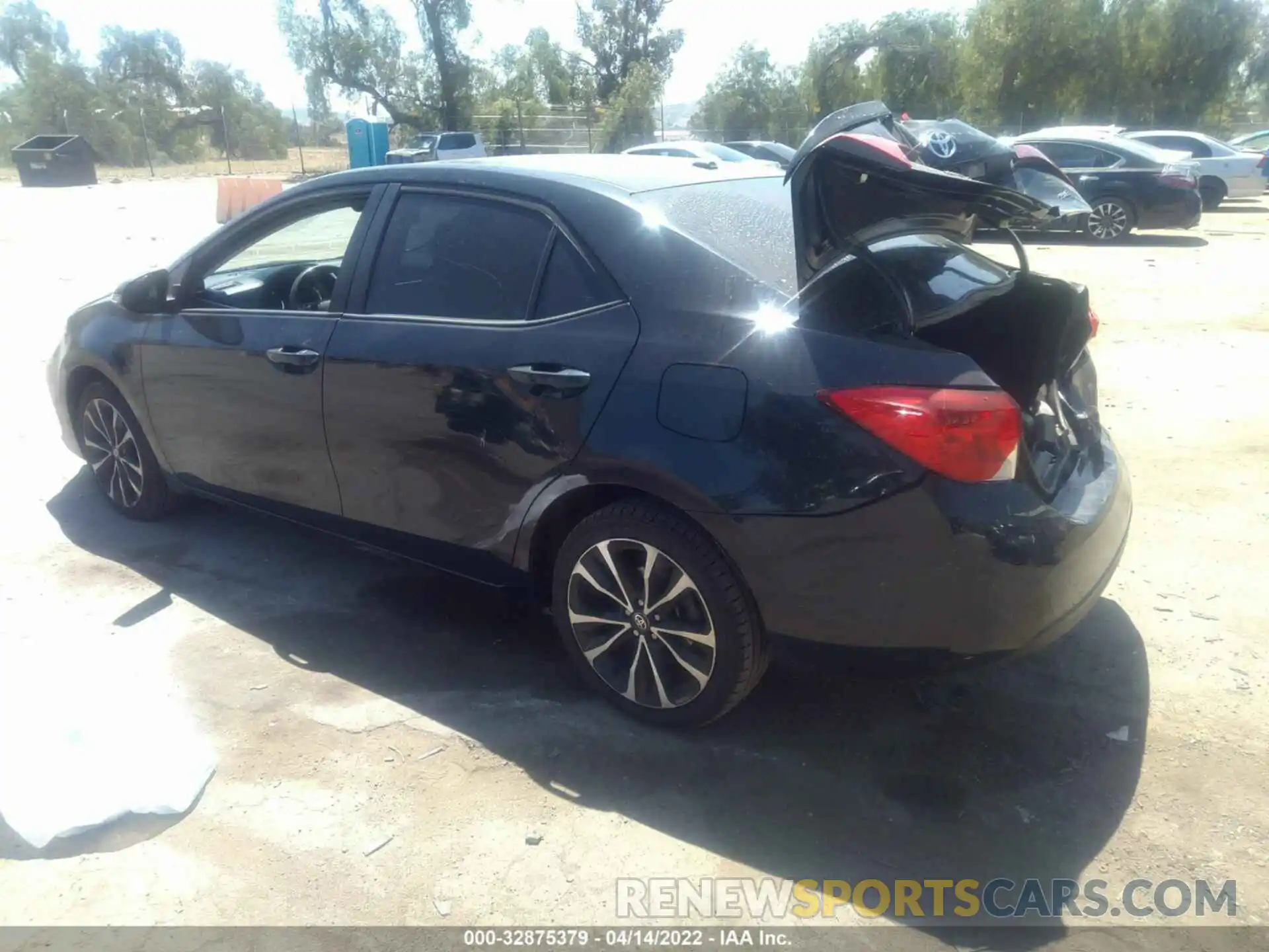 3 Photograph of a damaged car 5YFBURHE6KP927336 TOYOTA COROLLA 2019