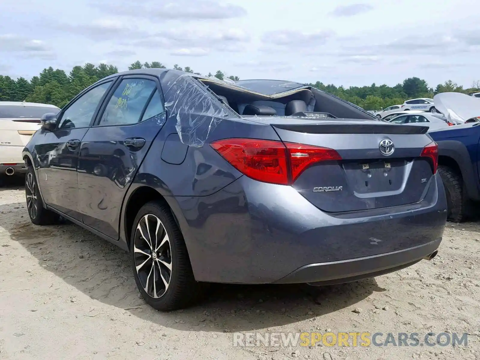 3 Photograph of a damaged car 5YFBURHE6KP927451 TOYOTA COROLLA 2019