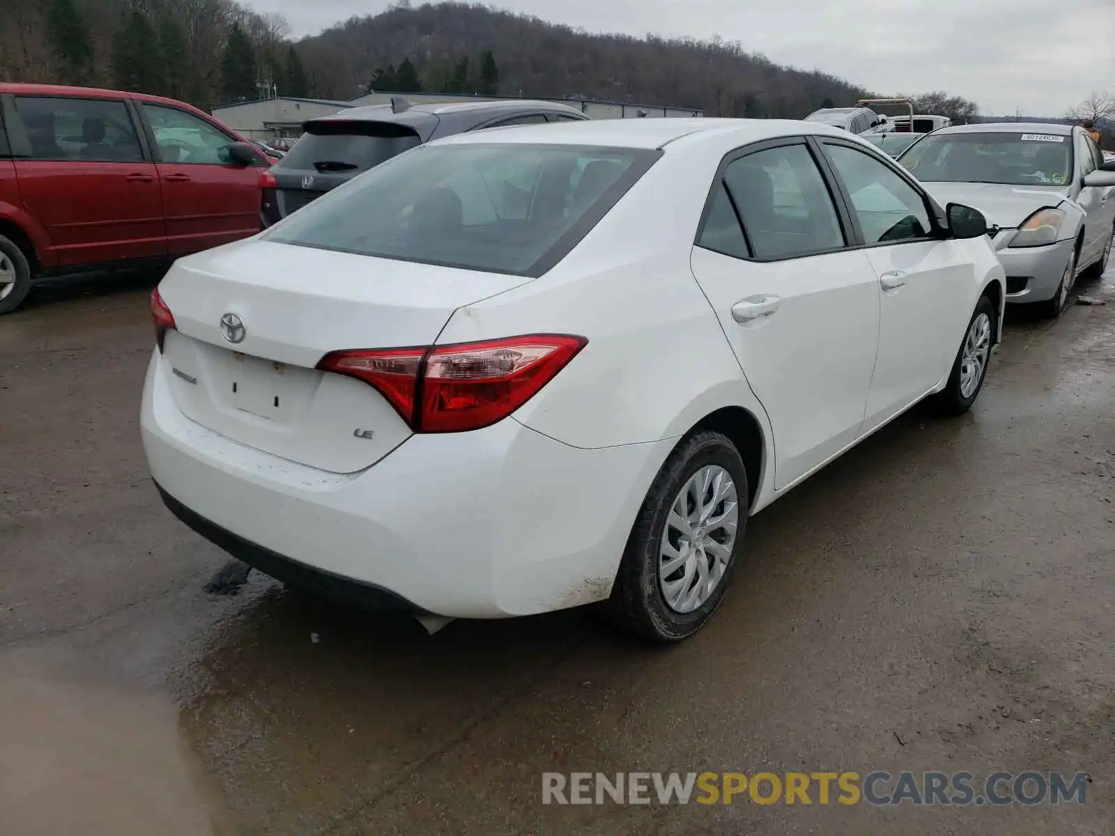 4 Photograph of a damaged car 5YFBURHE6KP927496 TOYOTA COROLLA 2019