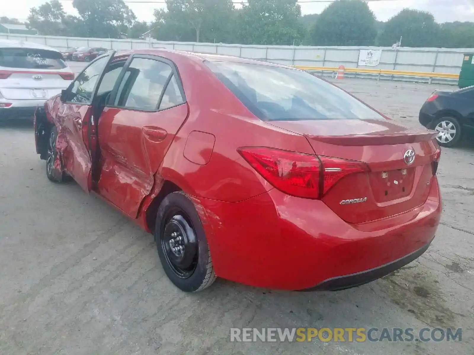 3 Photograph of a damaged car 5YFBURHE6KP928390 TOYOTA COROLLA 2019