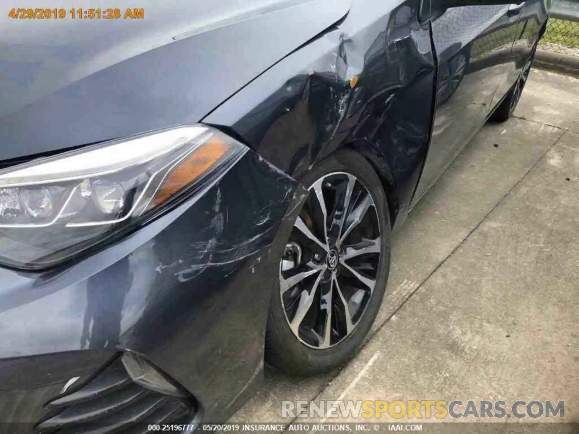 11 Photograph of a damaged car 5YFBURHE6KP928602 TOYOTA COROLLA 2019