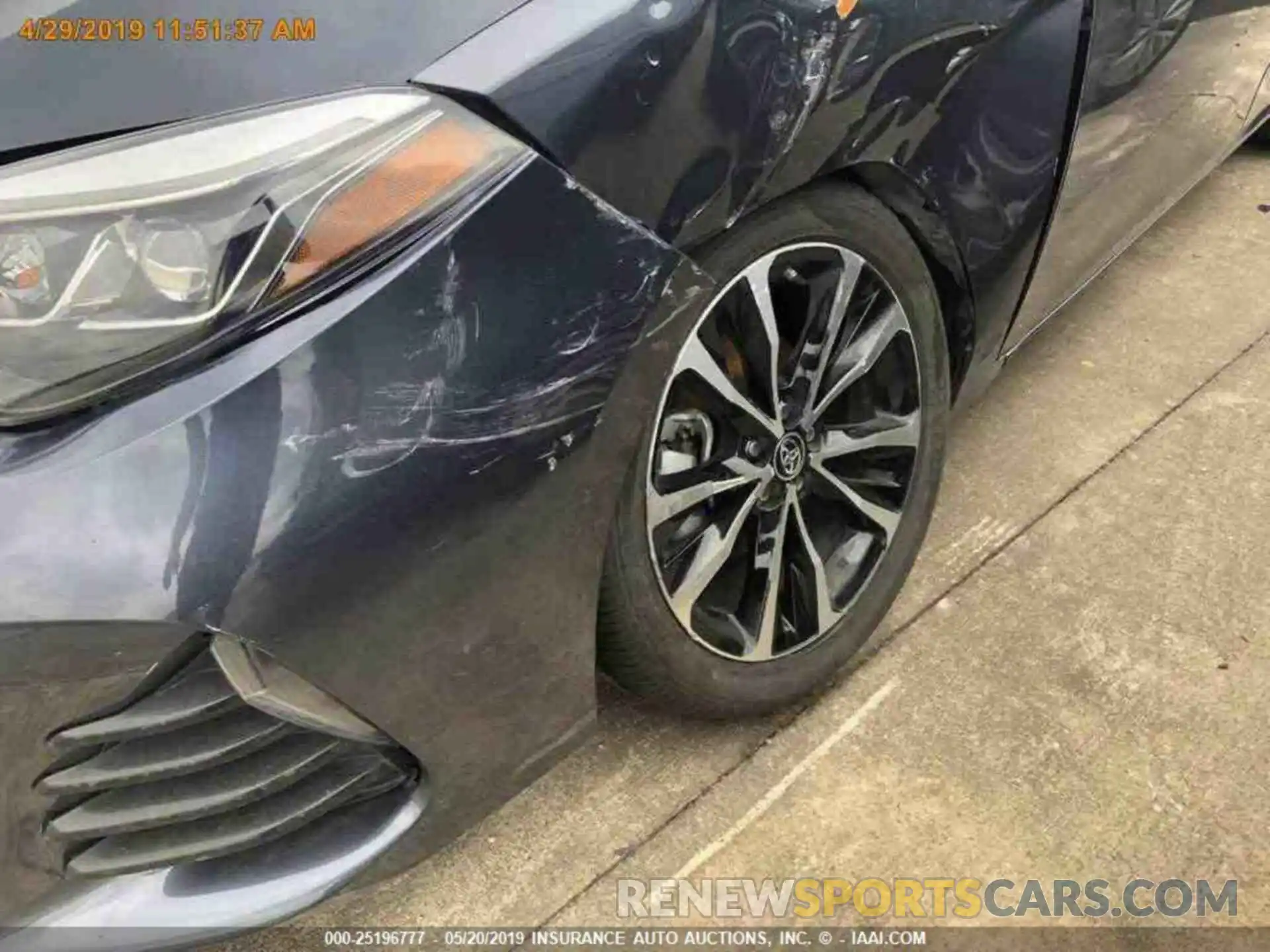 17 Photograph of a damaged car 5YFBURHE6KP928602 TOYOTA COROLLA 2019