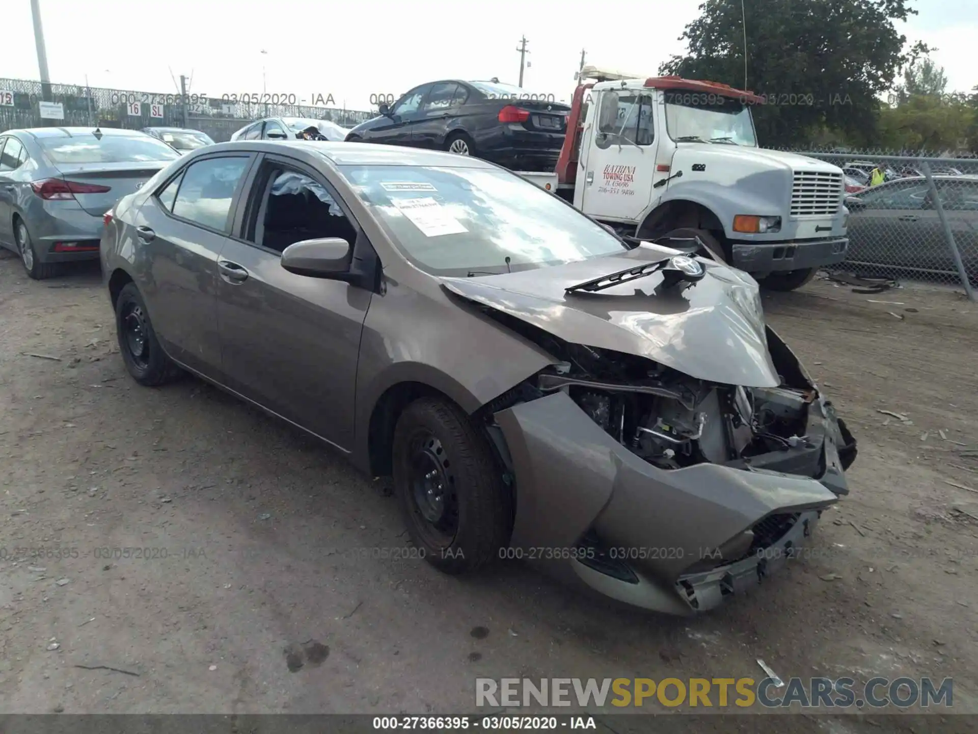 1 Photograph of a damaged car 5YFBURHE6KP928678 TOYOTA COROLLA 2019